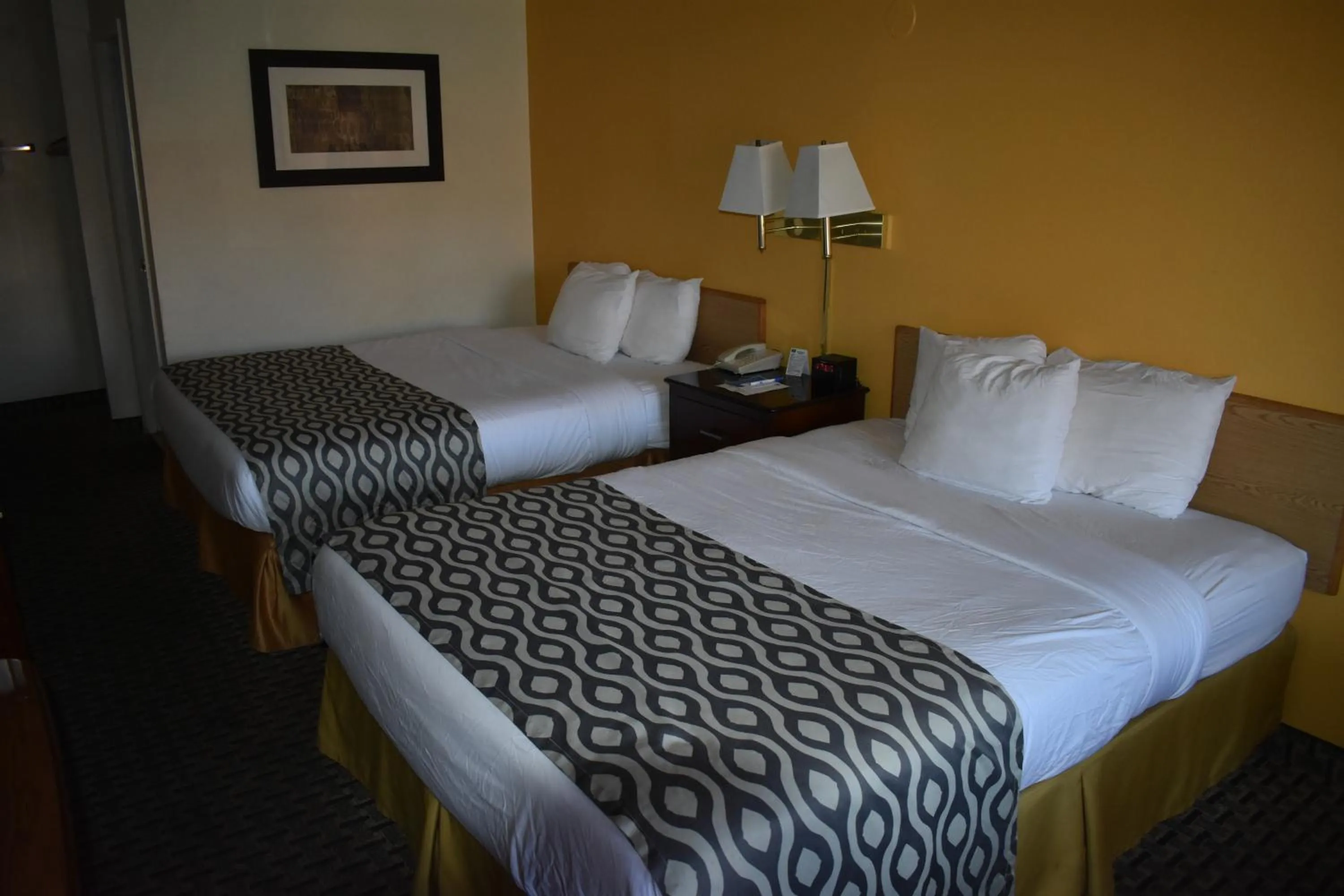Queen Room with Two Queen Beds - Accessible/Non-Smoking  in Rodeway Inn