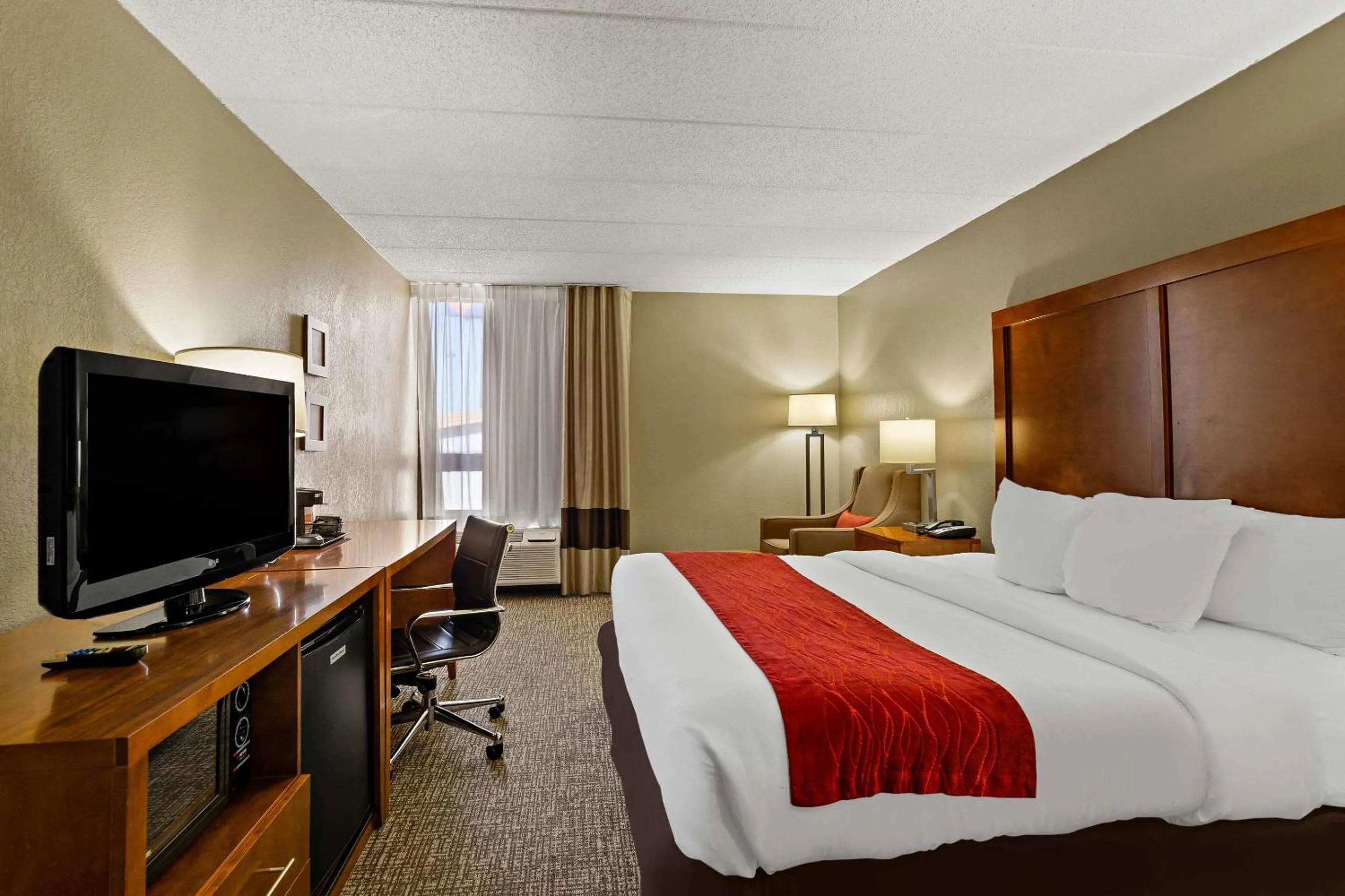 King Room - Non-Smoking in Comfort Inn Wytheville