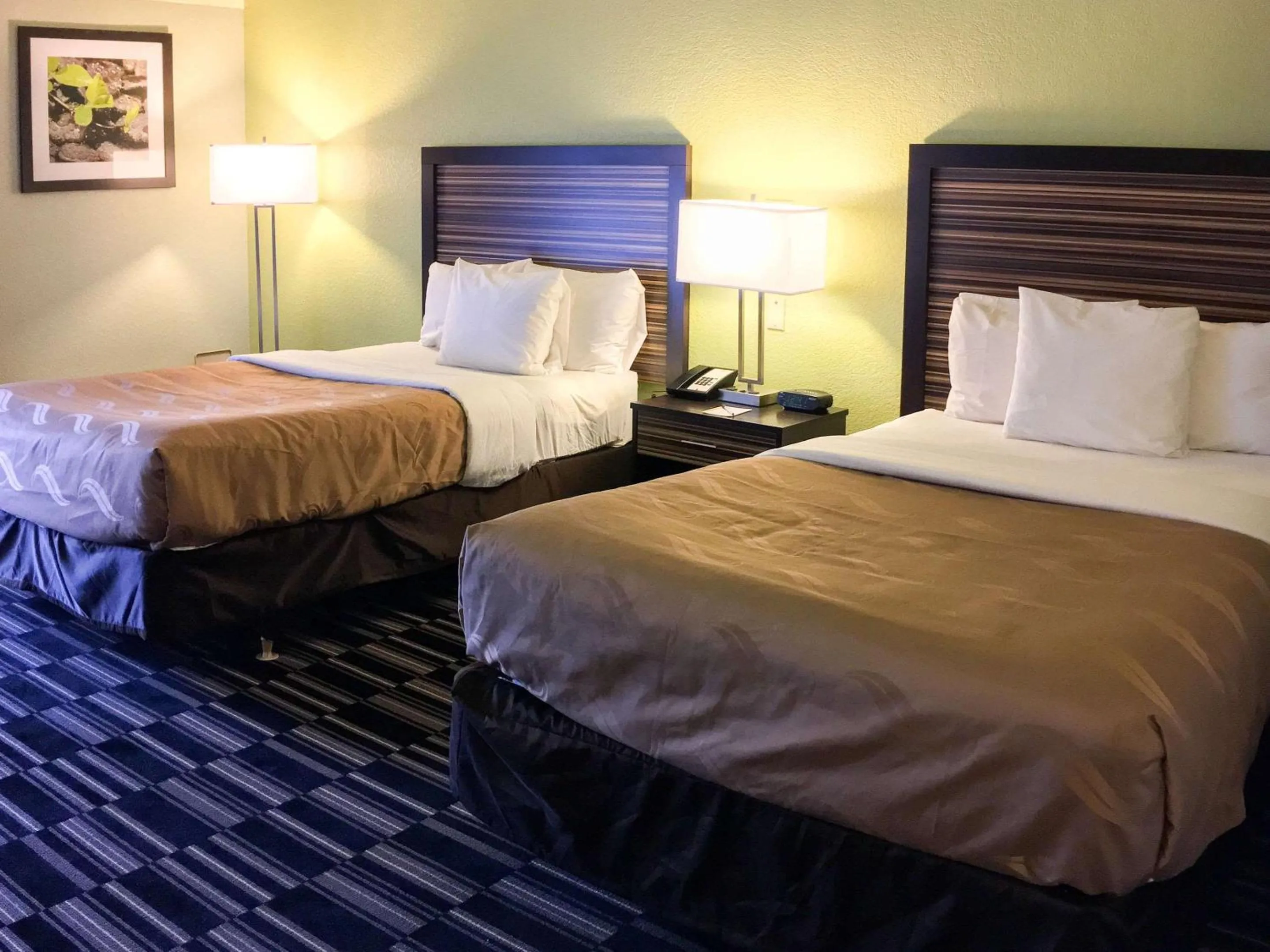 Double Room with Two Double Beds - Accessible/Non-Smoking in Quality Inn North