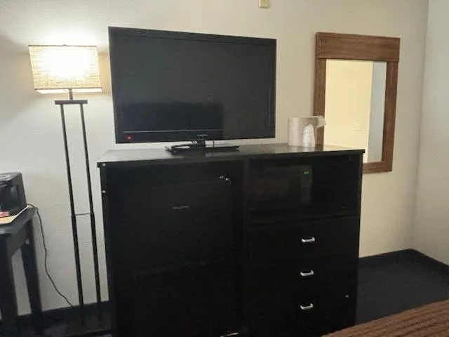 Quadruple Room in FairBridge Inn & Suites Sunnyside