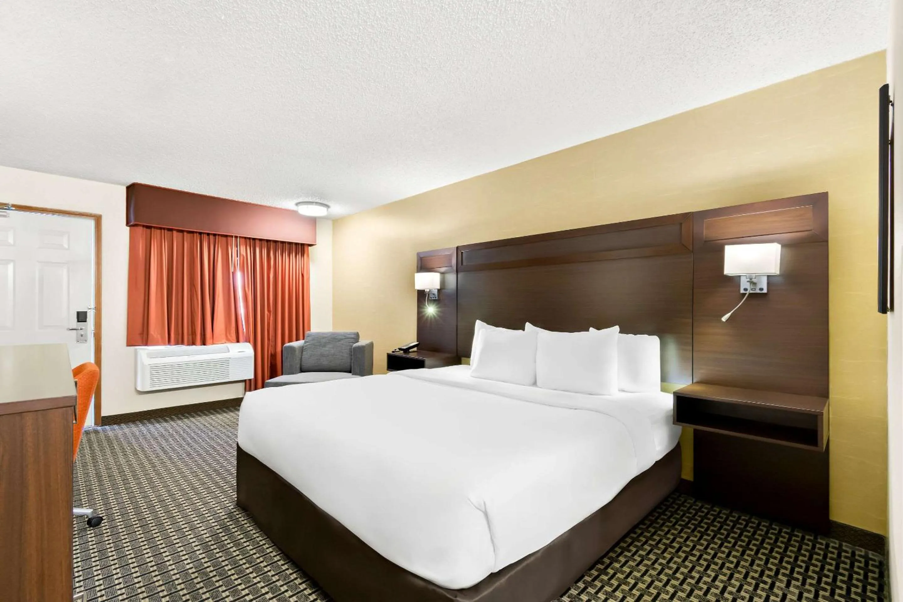 King Room - Accessible/Non-Smoking in Quality Inn Mount Vernon