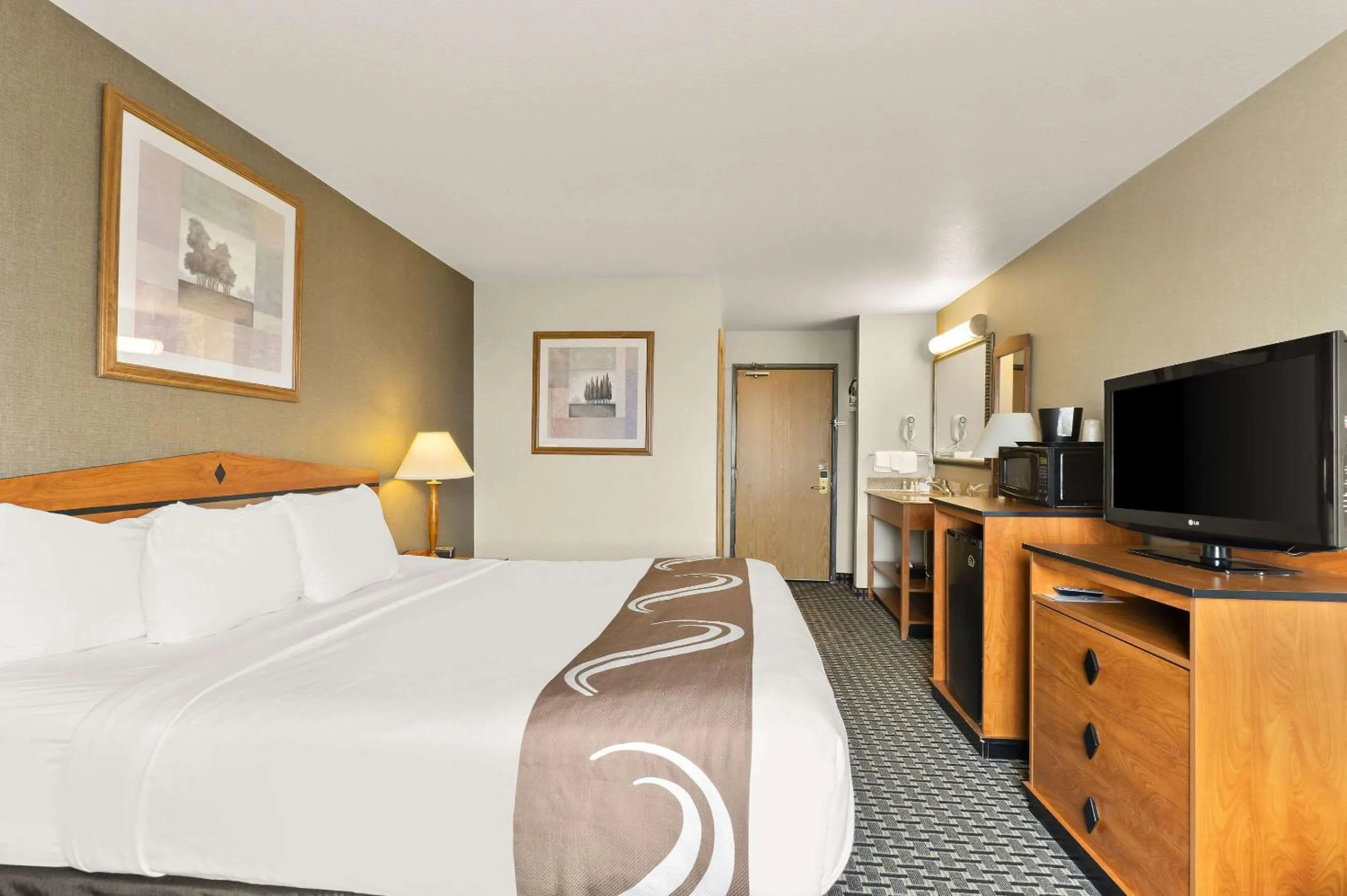 King Room - Non-Smoking in Quality Inn Cheyenne I-25 South