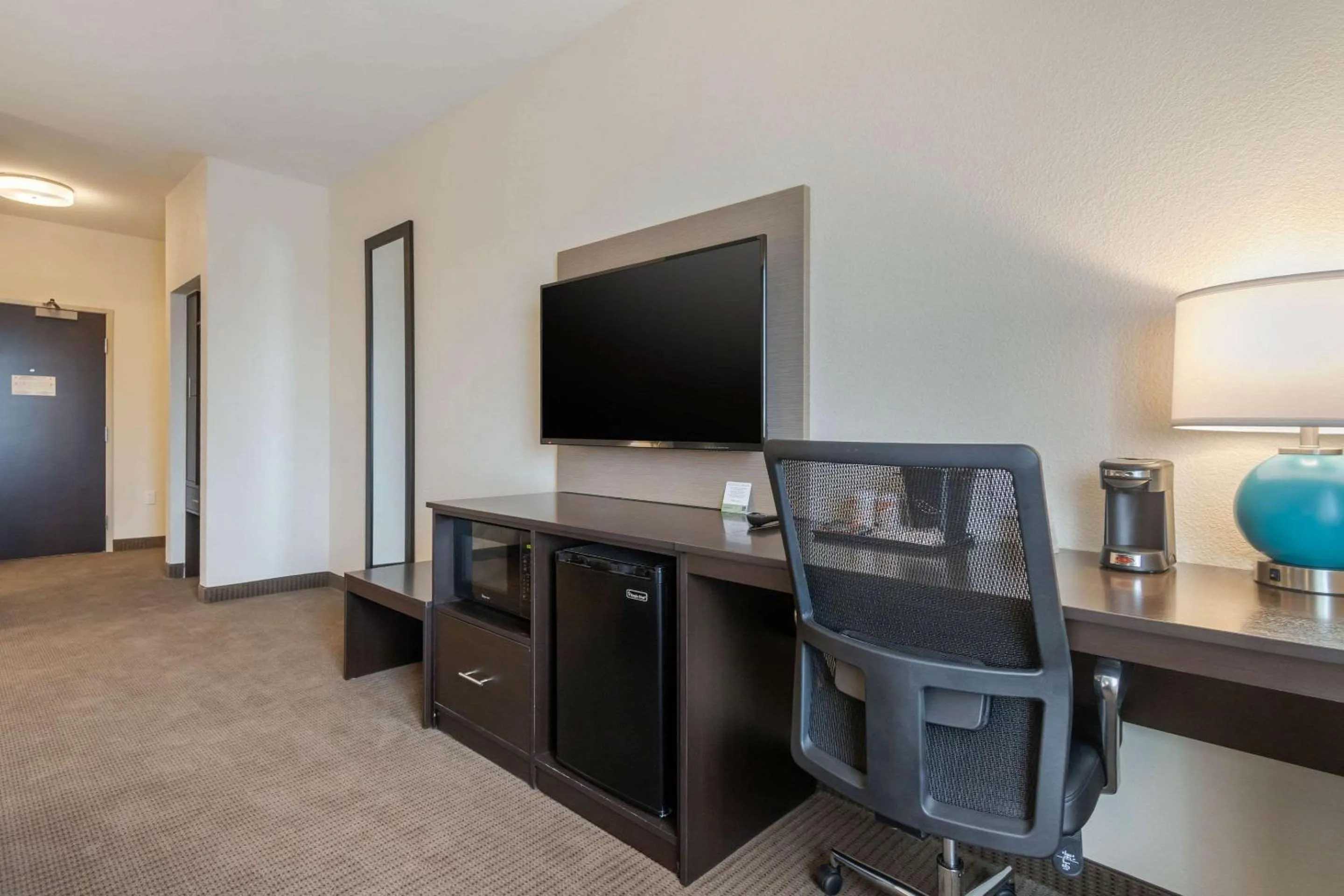 Queen Room with Two Queen Beds - Non-Smoking in Sleep Inn & Suites Bricktown - near Medical Center