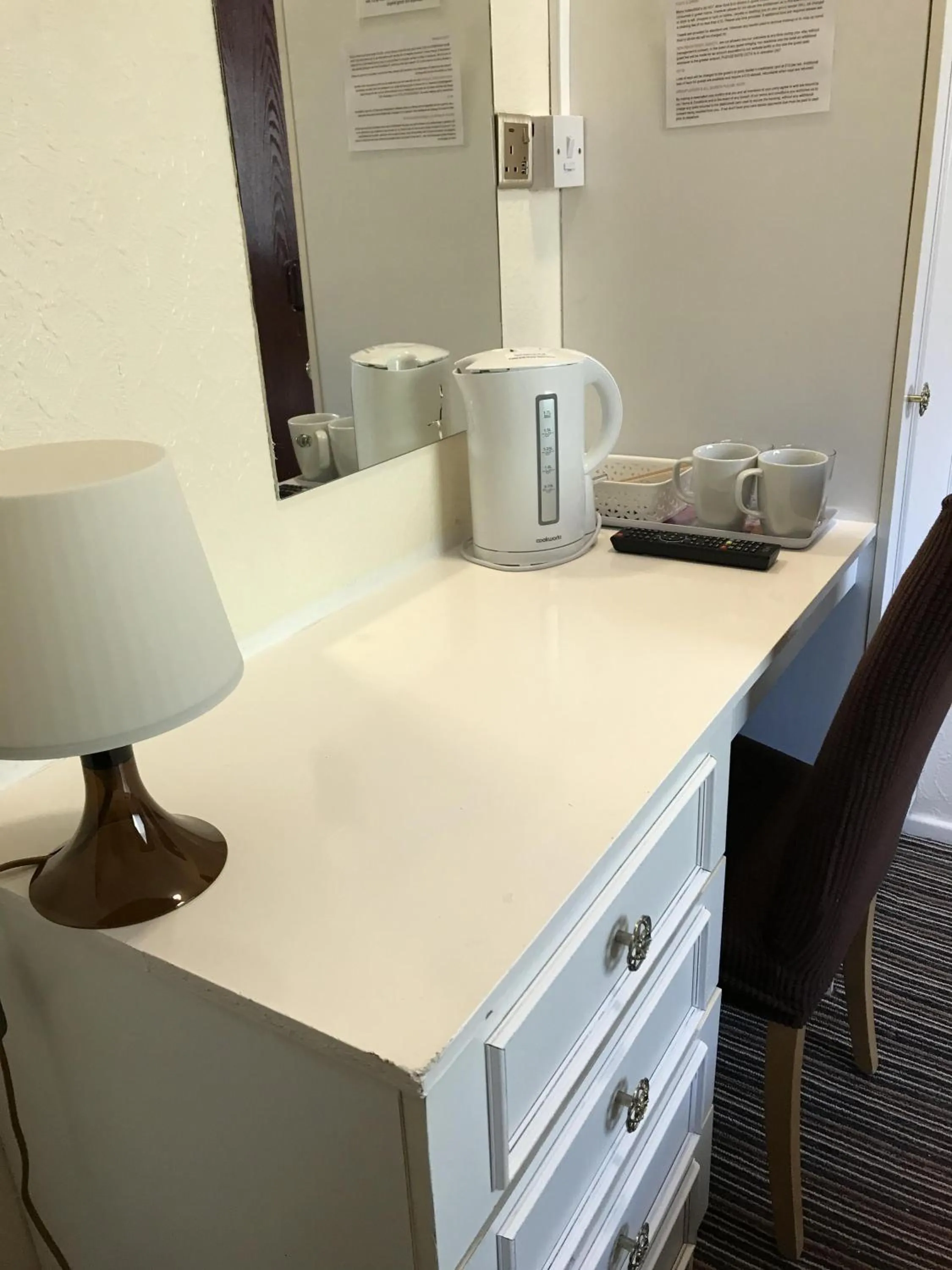 Standard Single Room with Shower - single occupancy in The Feathers Hotel