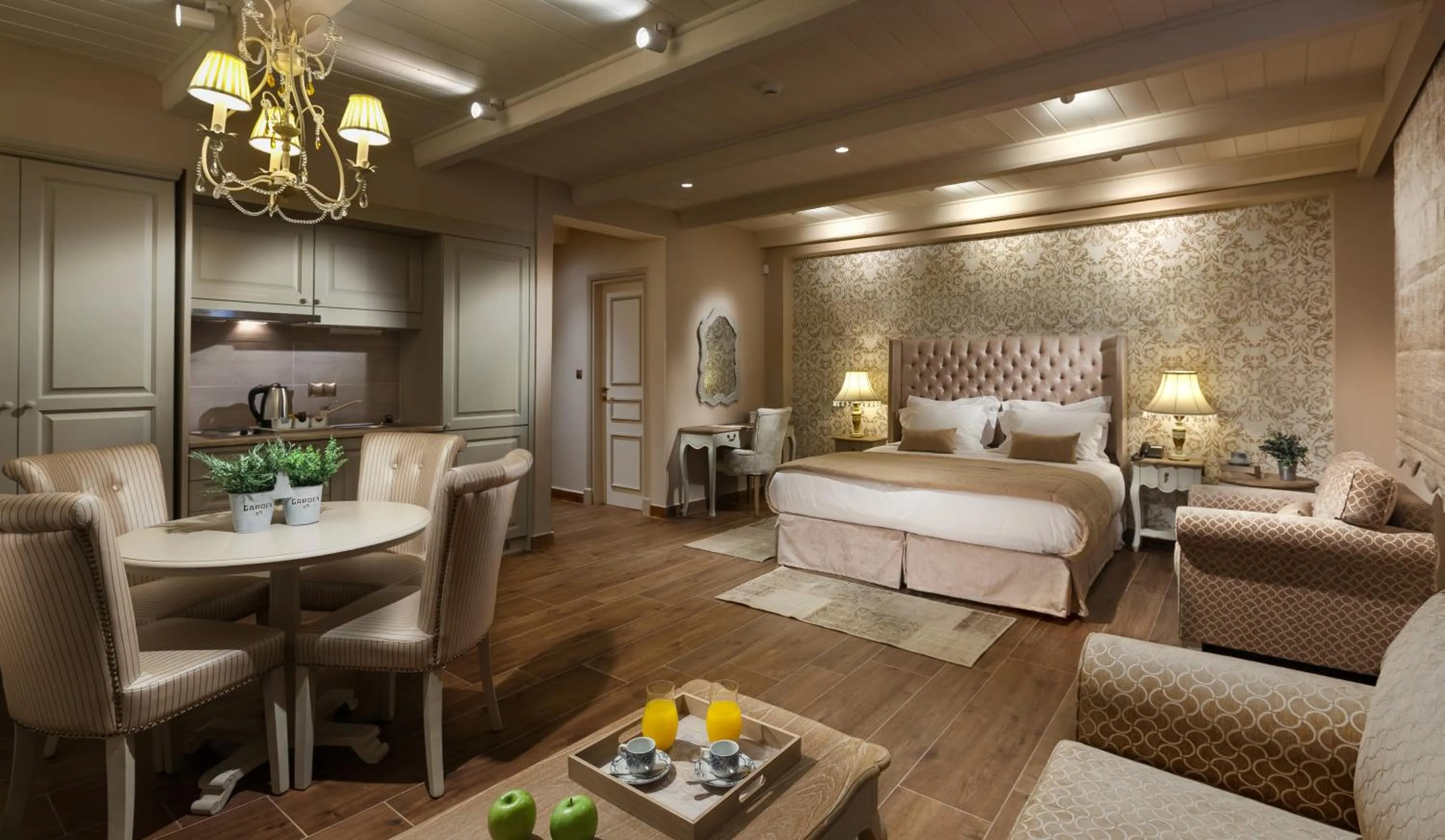 Junior Suite with Garden View in Kyniska Palace Conference & Spa