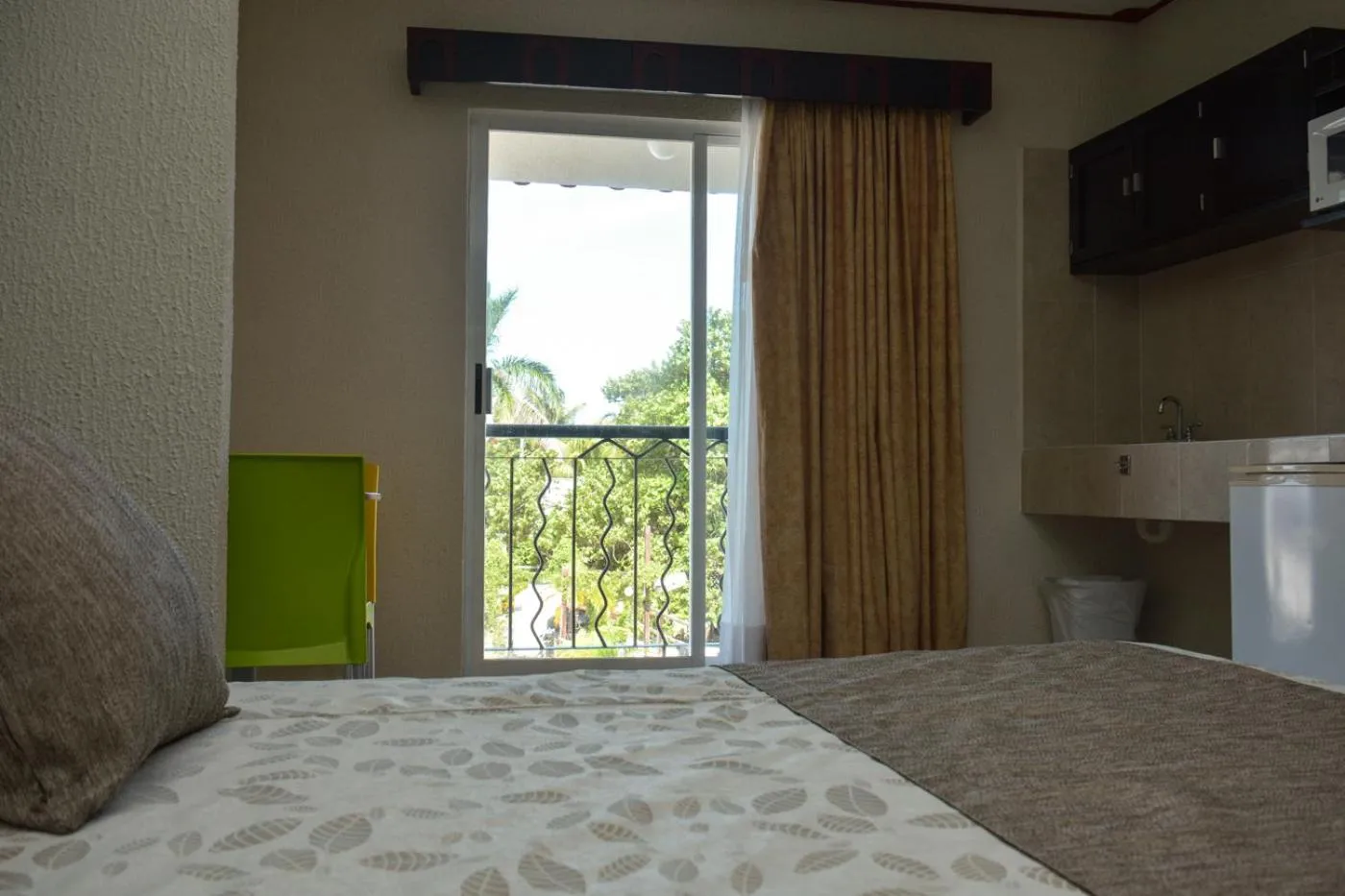 Quadruple Room in Suites Los Arcos