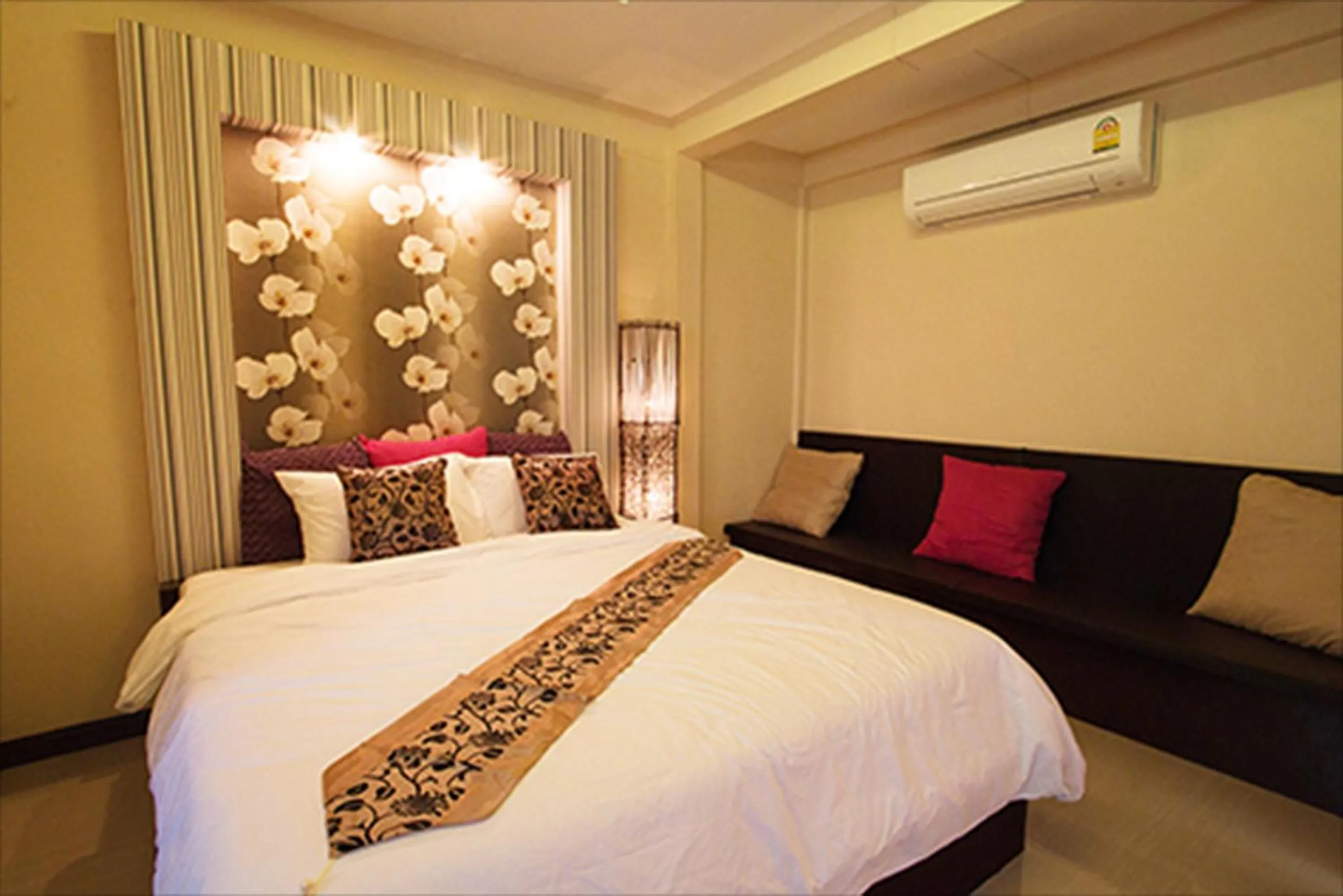 Superior Double Room (No pool) in The Vista Pool Villa