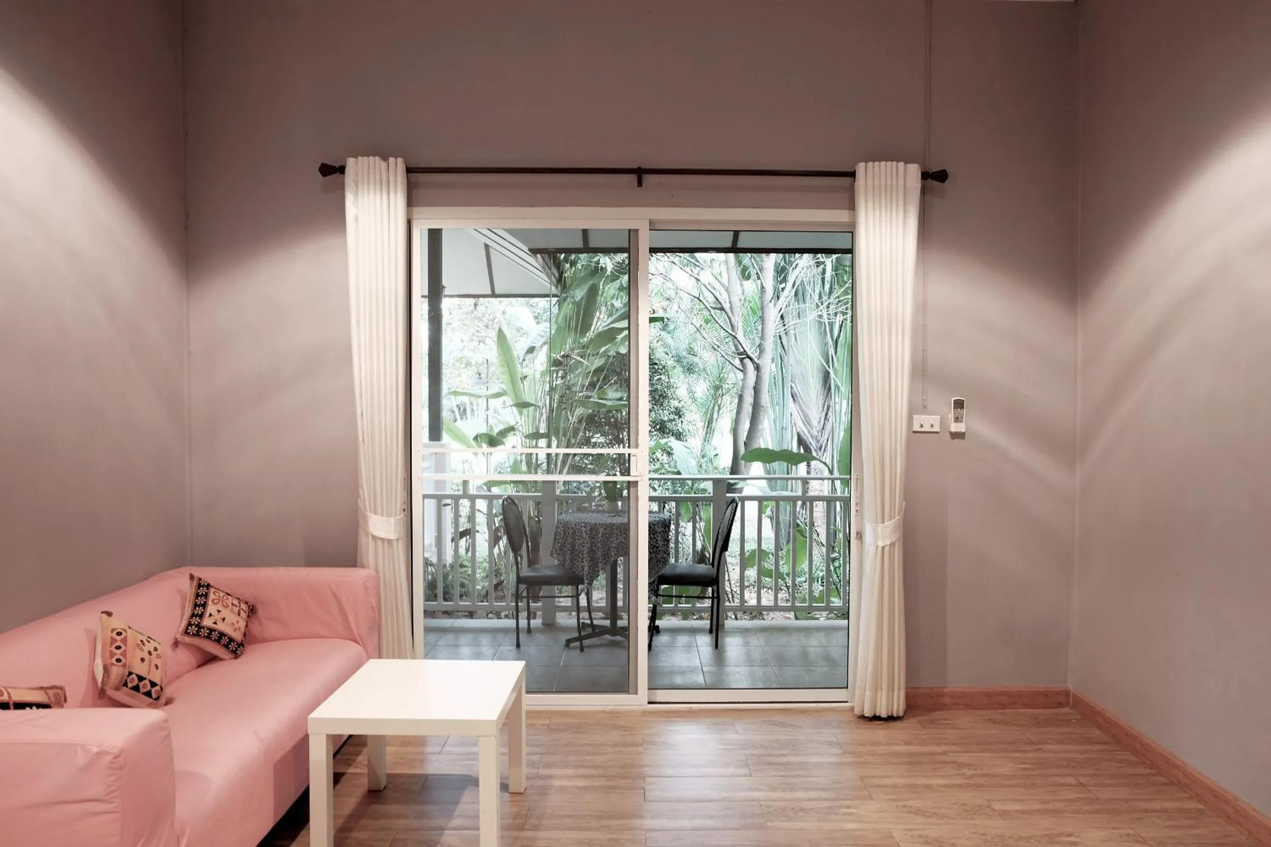 Superior Twin Room in Khao Yai Cottage