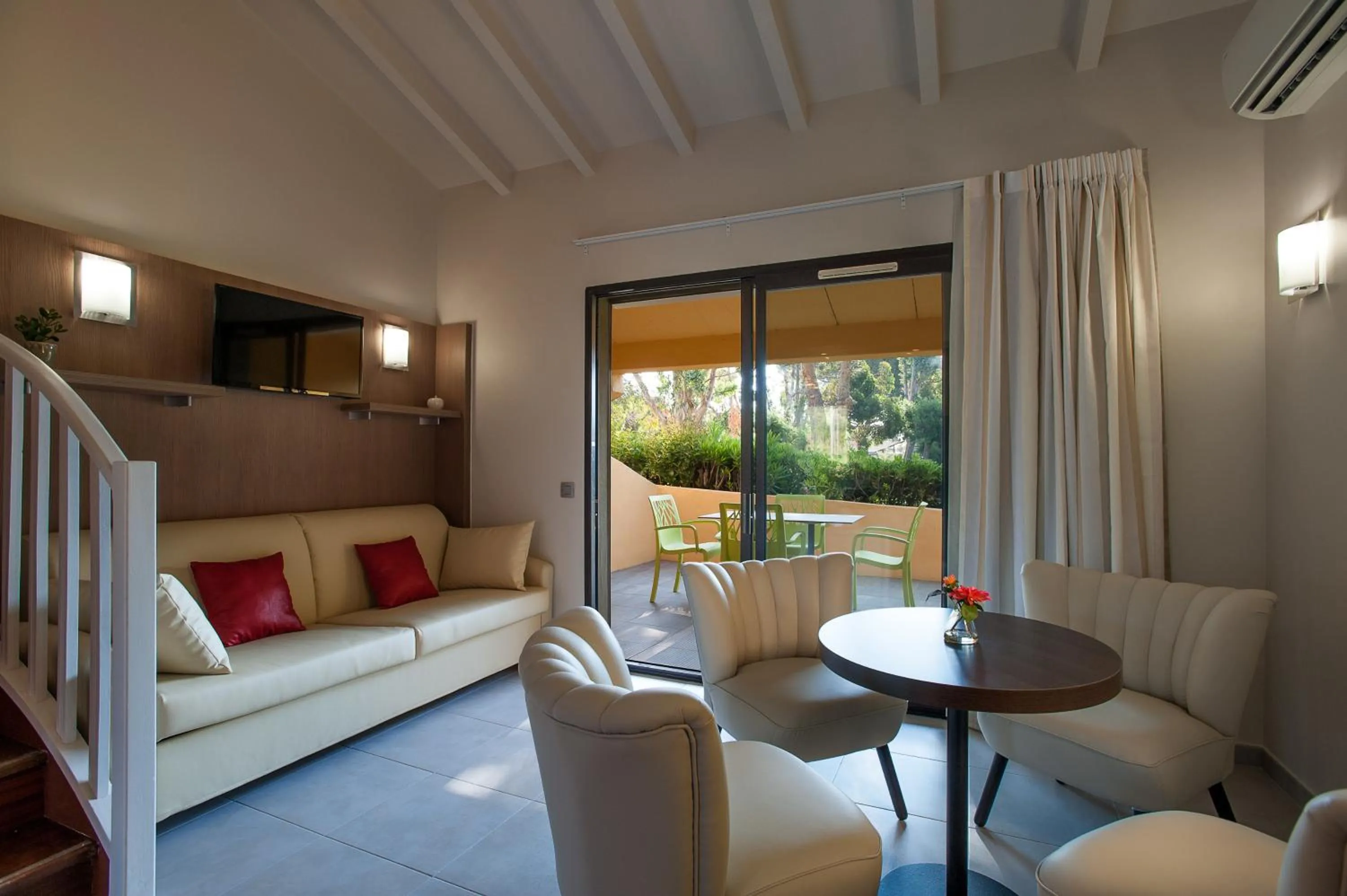 Two-Bedroom Suite in Hôtel Marina Corsica