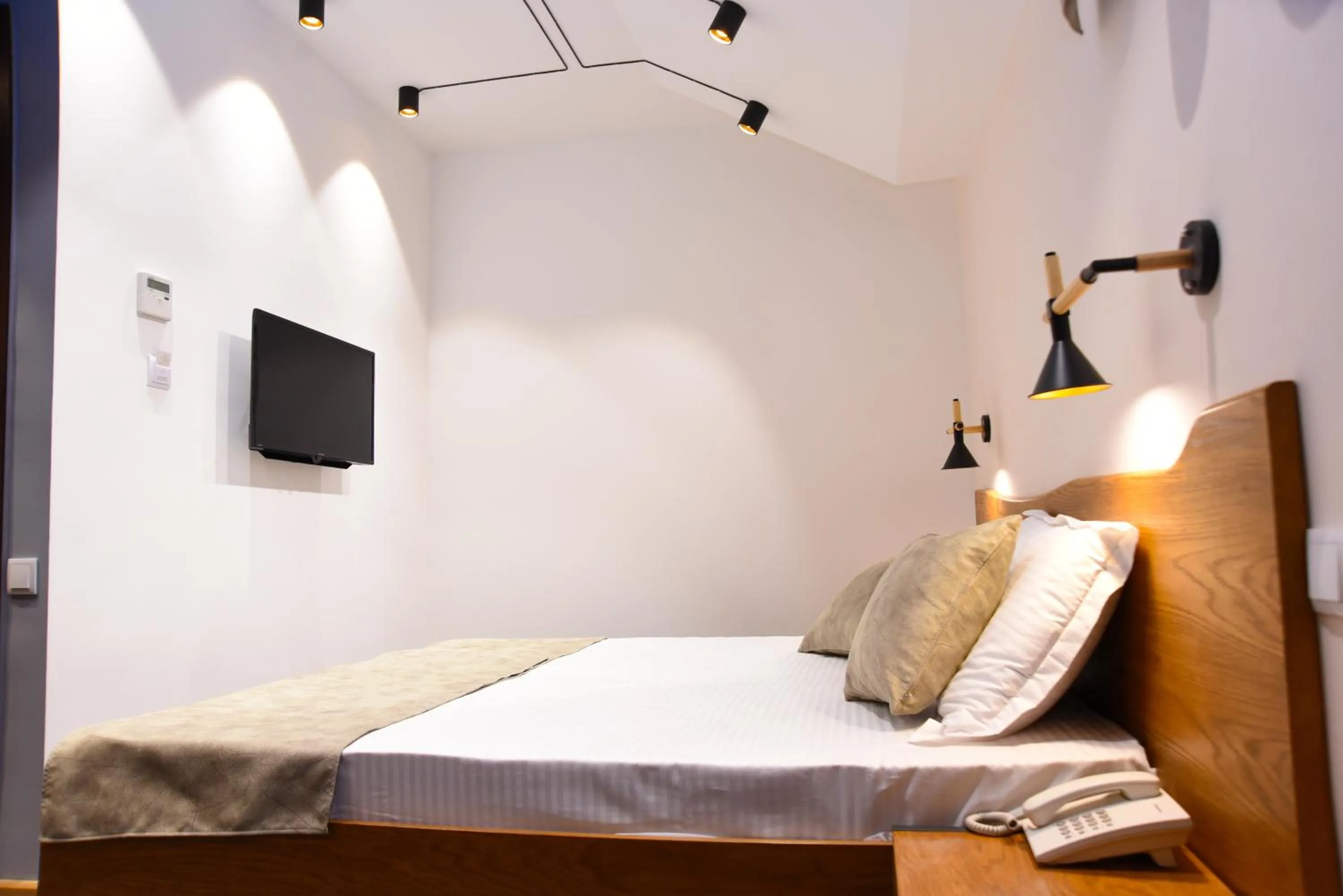 Economy Double or Twin Room in R&R Hotel