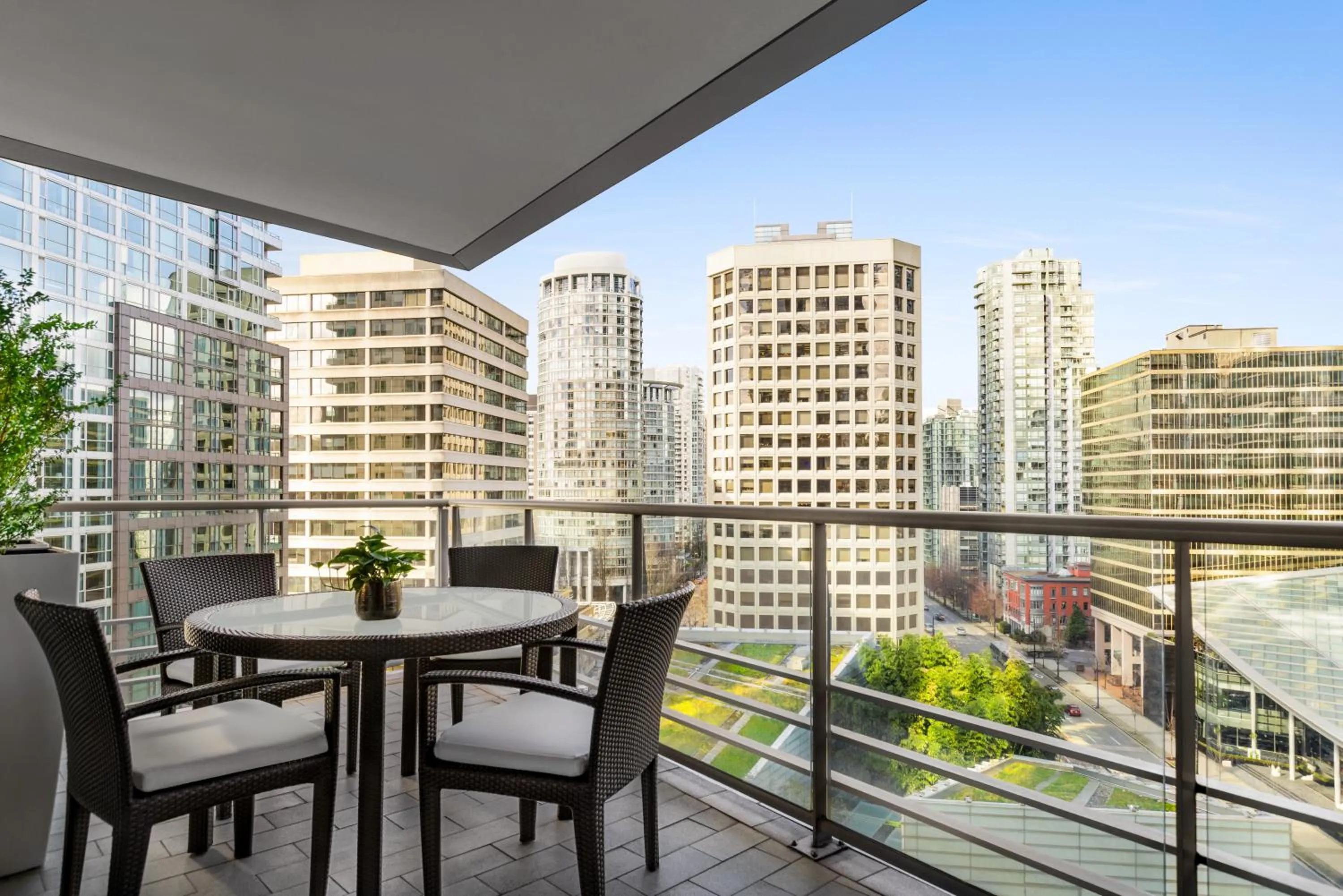 One-Bedroom Suite in Shangri-La Vancouver