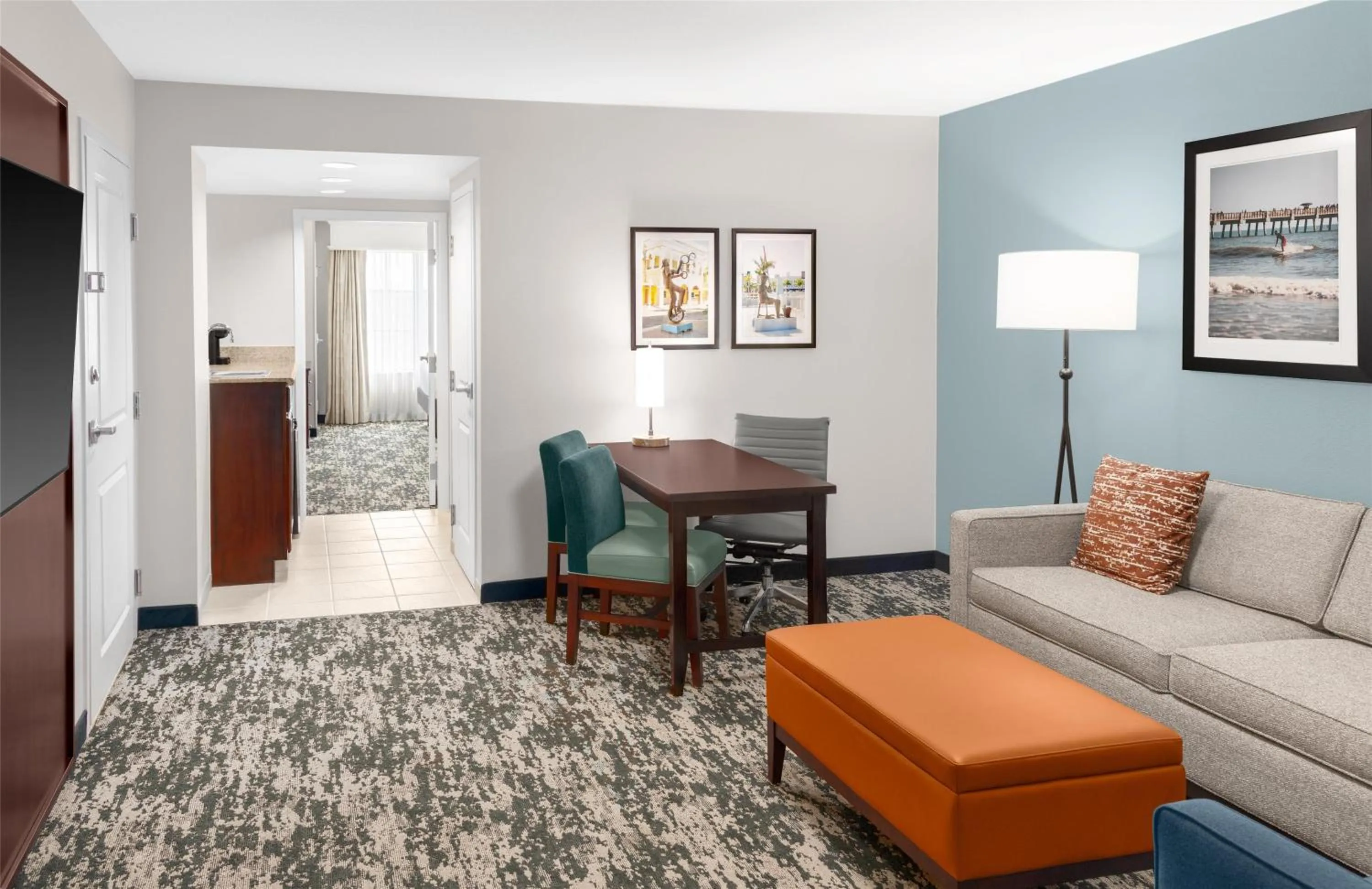 Queen Suite with Tub - Mobility Accessible in Embassy Suites Fort Myers - Estero