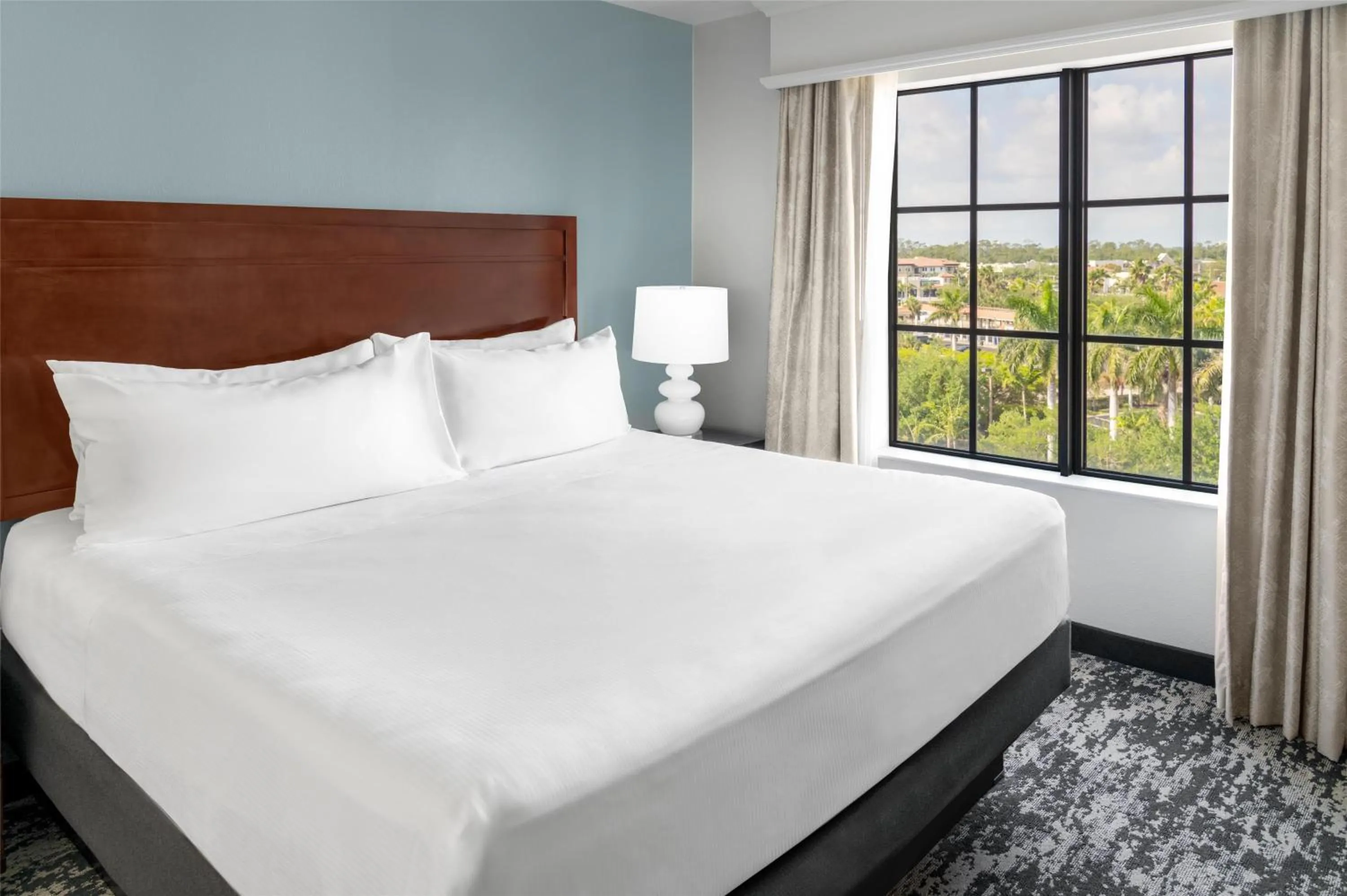 King Suite with Pool View - Non-Smoking in Embassy Suites Fort Myers - Estero