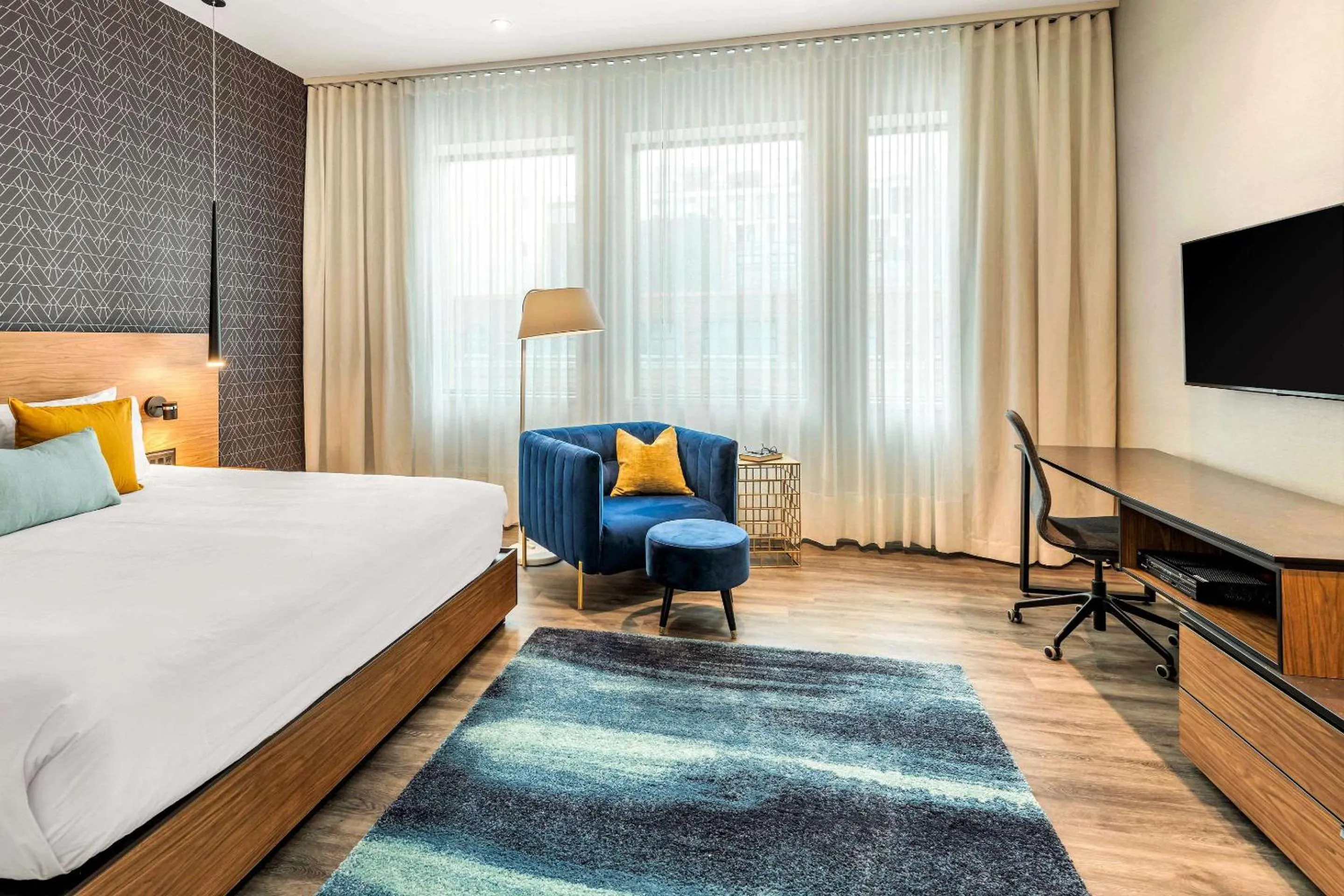 Superior King Room in Hotel Royal William, an Ascend Collection Hotel