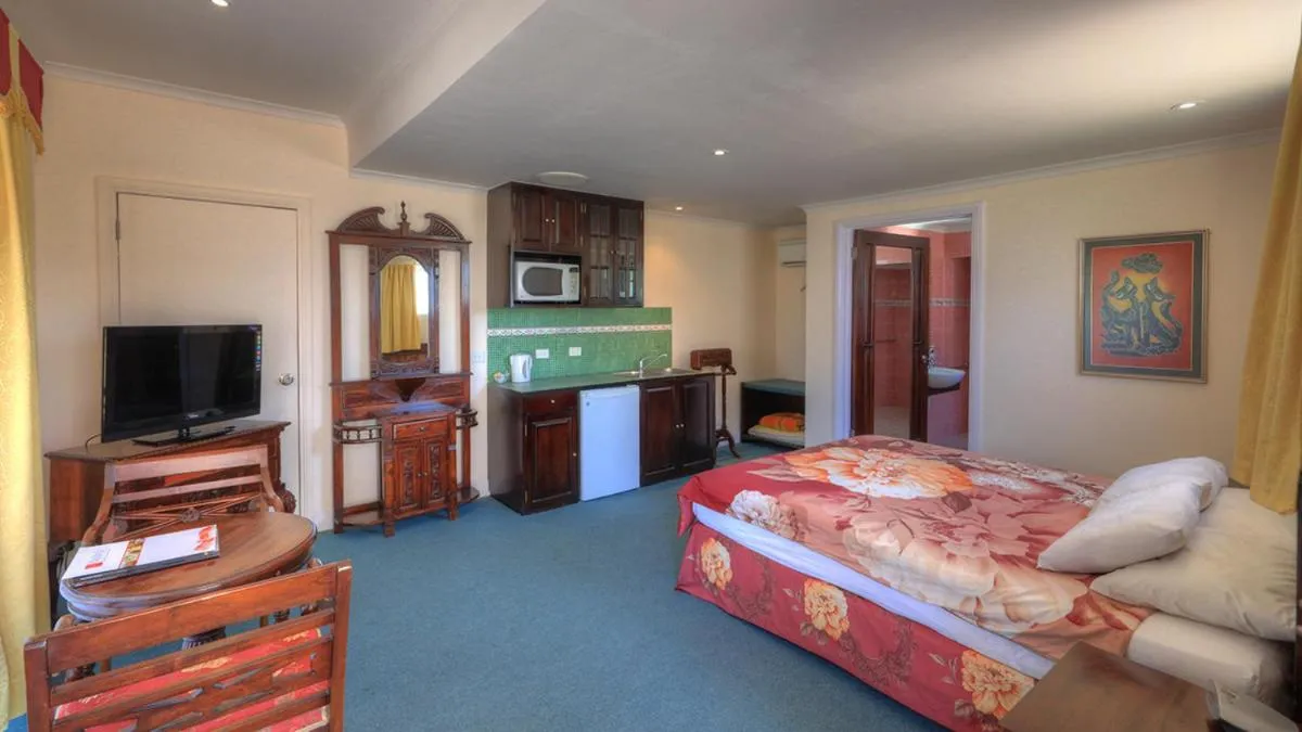 Queen Suite - Disability Access in Hatchers Richmond Manor