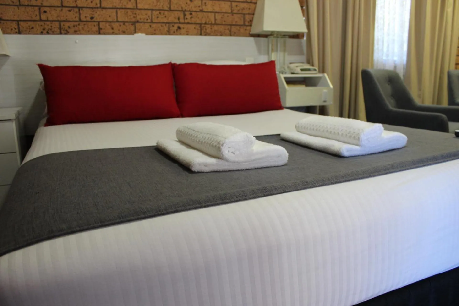 Executive Twin Suite in Golden Harvest Motor Inn Moree