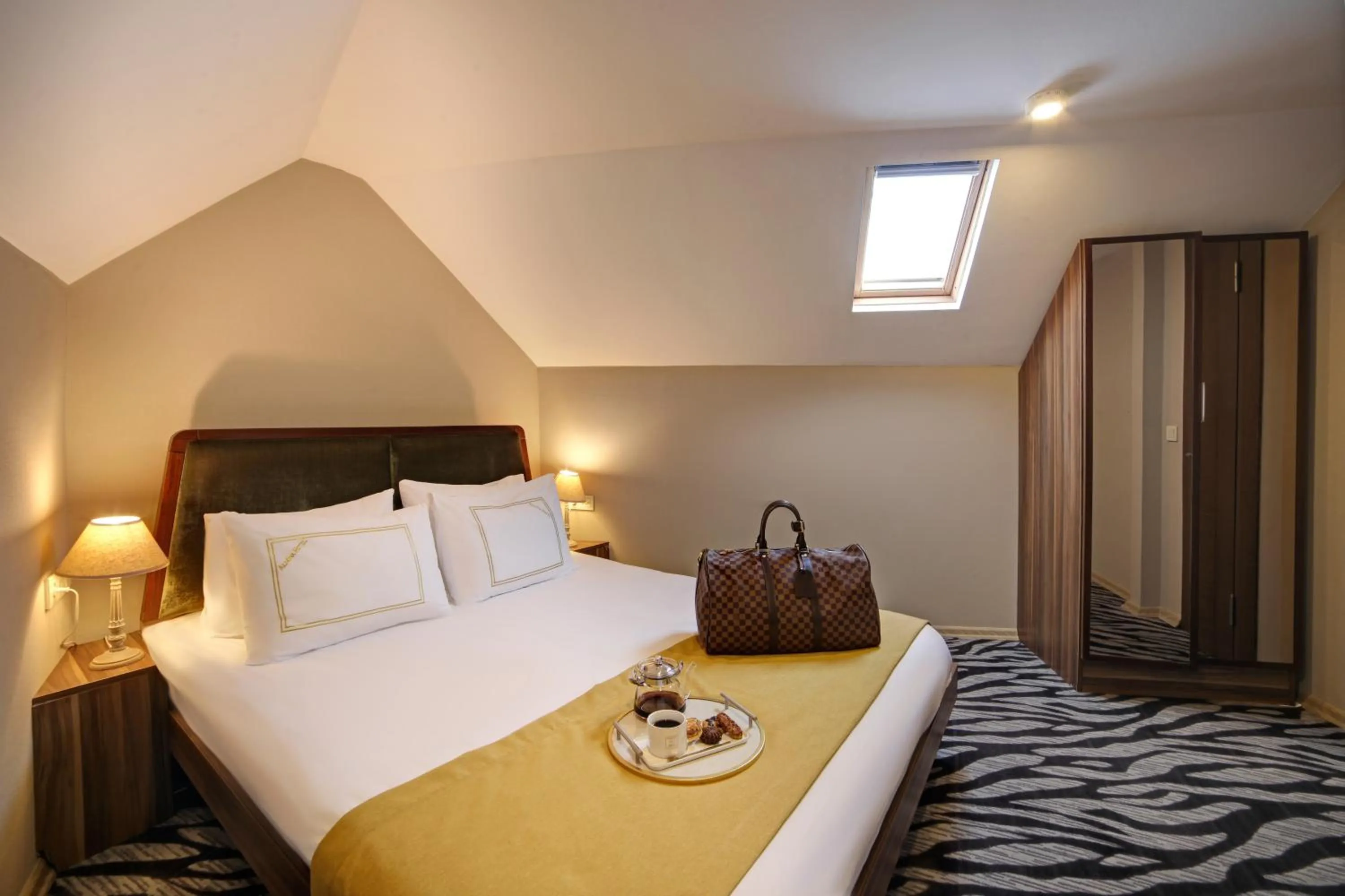 Junior Suite with Balcony - Annex in Almina Hotel - Special Class