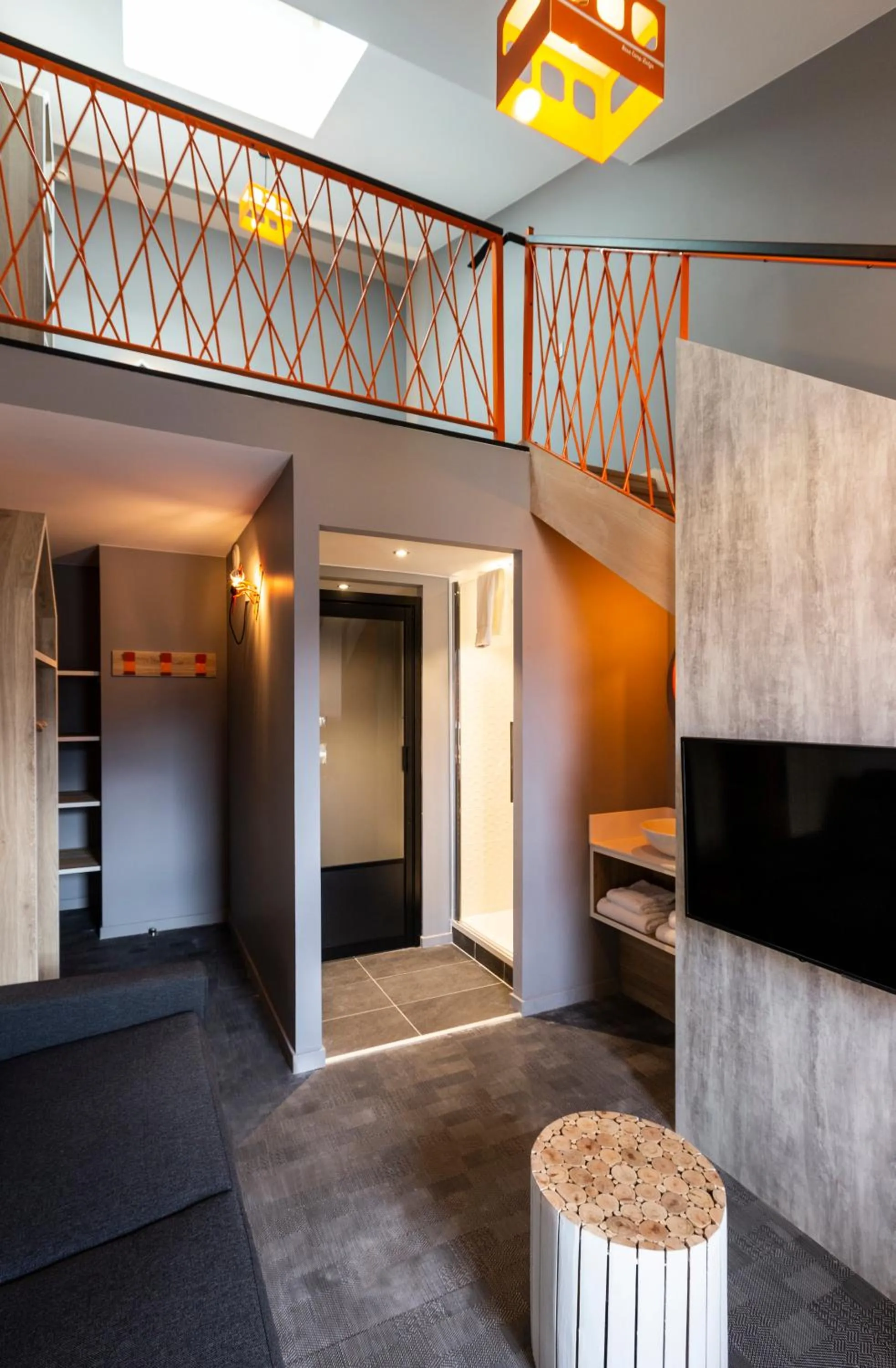 Double or Twin Mezzanine Room   in Hotel Base Camp Lodge - Bourg Saint Maurice