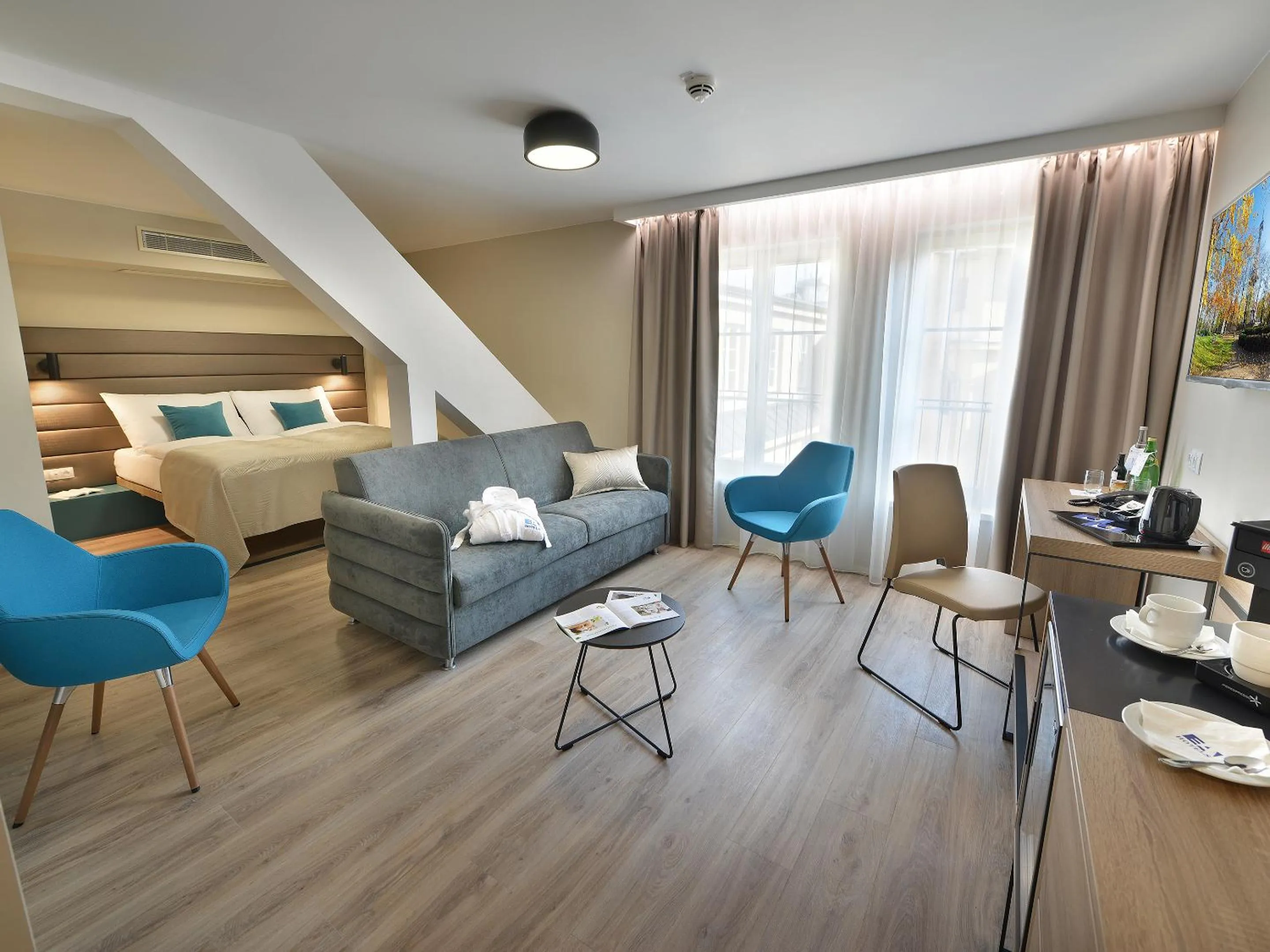 Junior Suite in EA Hotel New Town