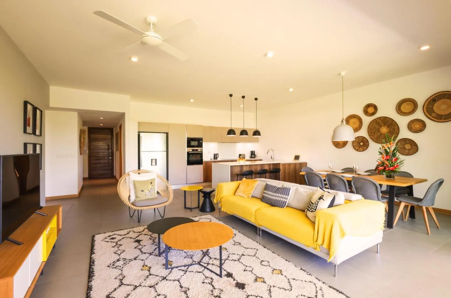 Grand Luxury Suite 1 bedroom in Mythic Suites & Villas by MJ Holidays