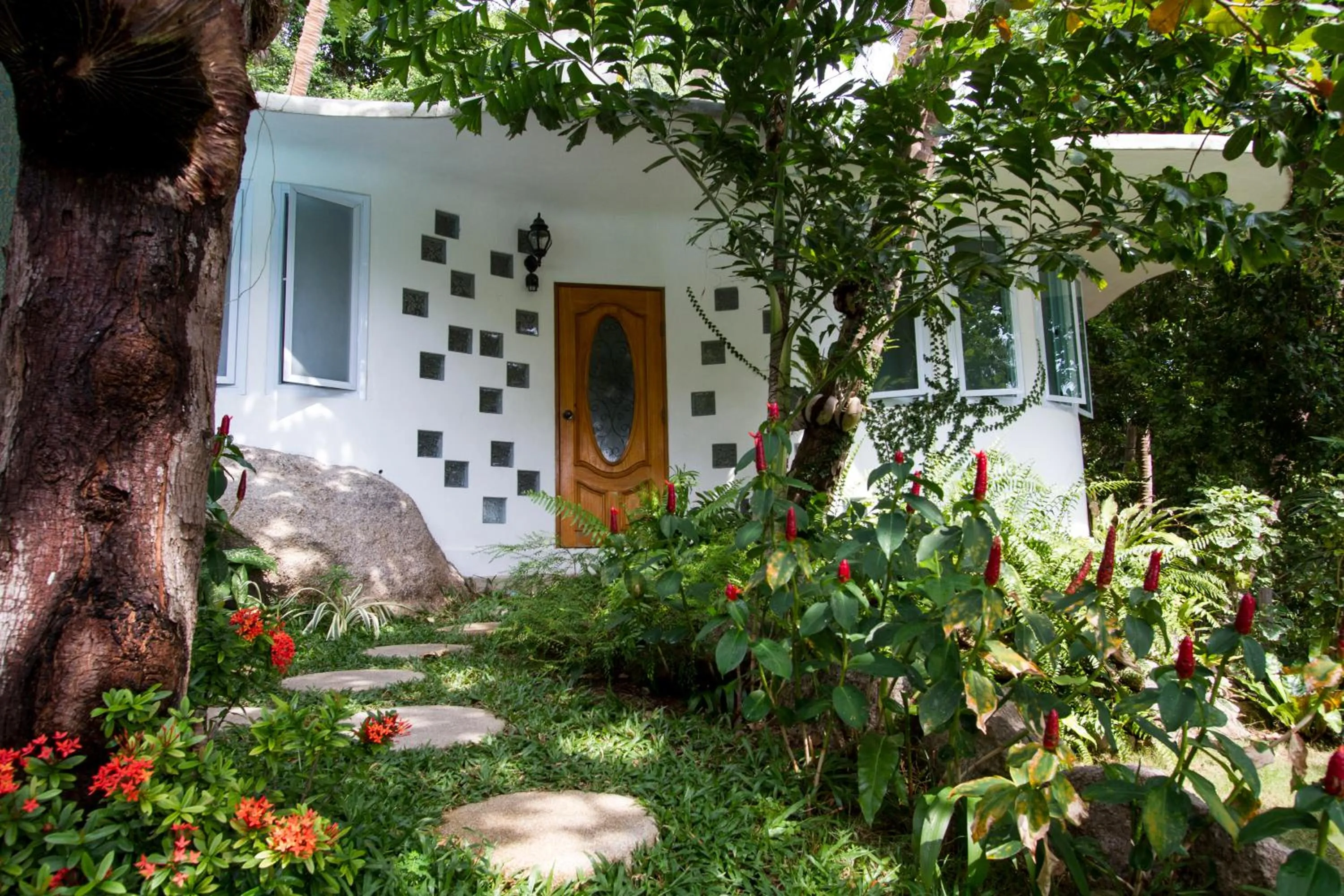 Villa with Private Pool in Monkey Flower Villas