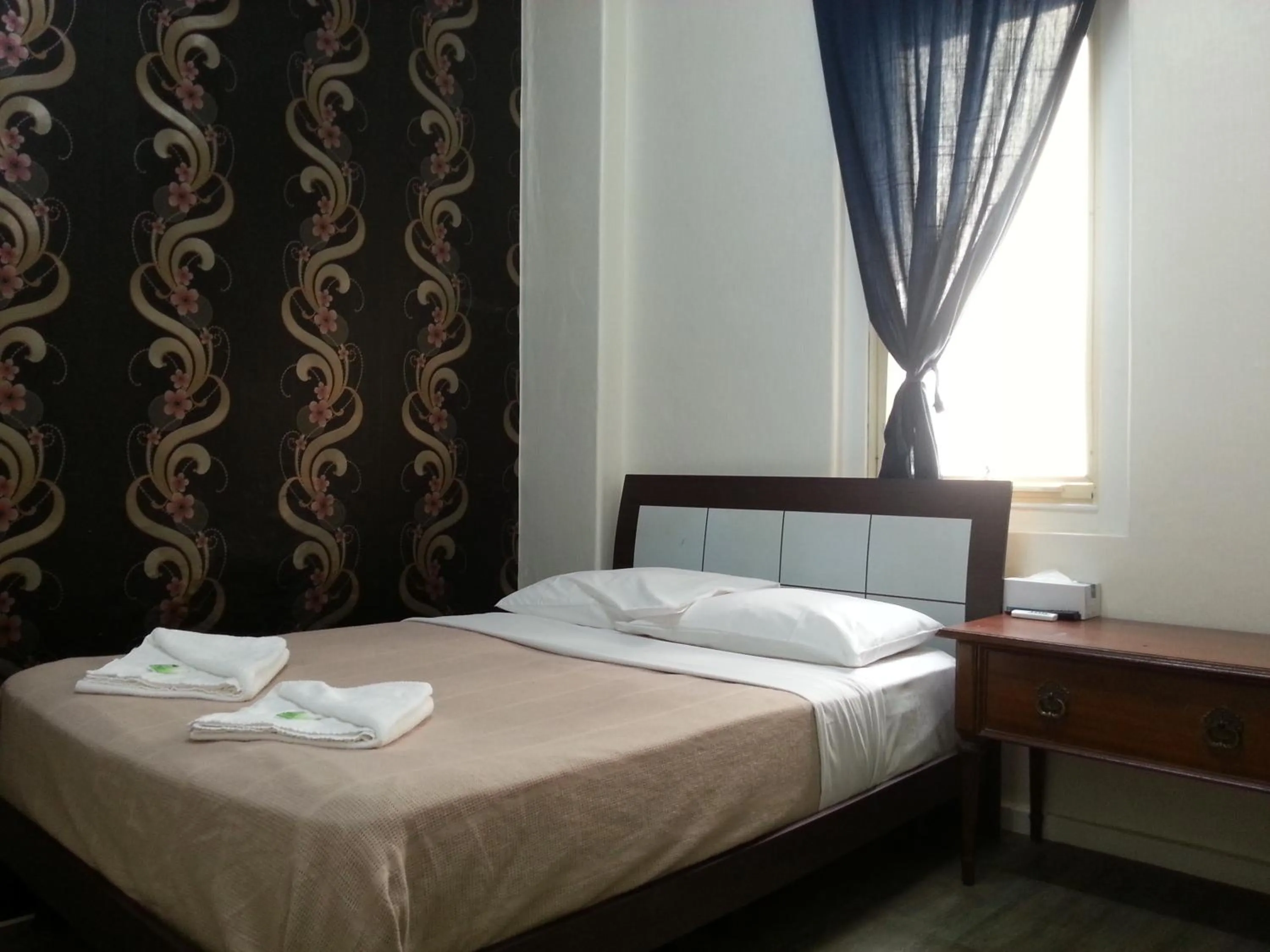 Double Room with Shared Bathroom in Central Private Hotel