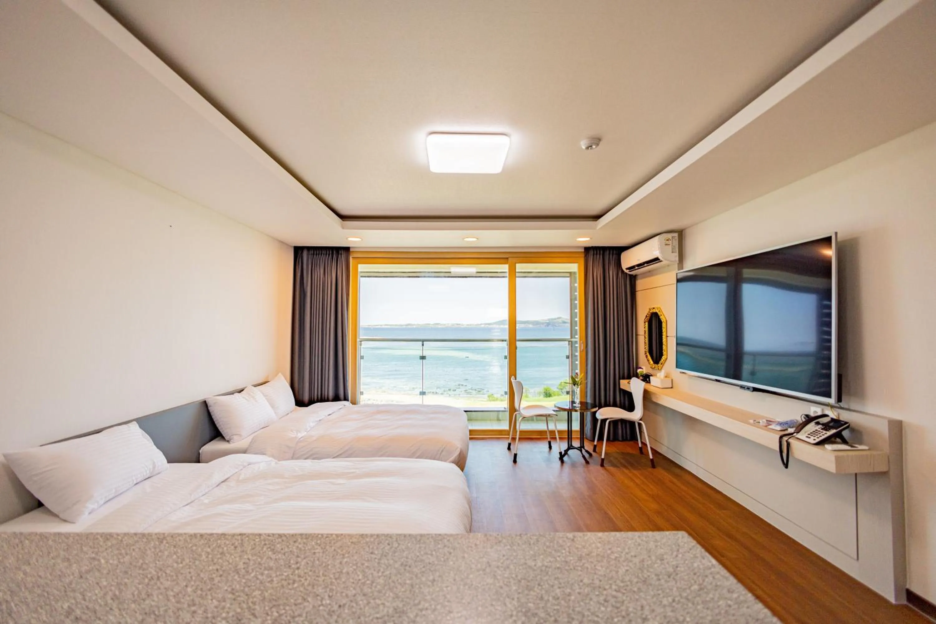 Standard Triple Room in Jeju Arumdaun Resort