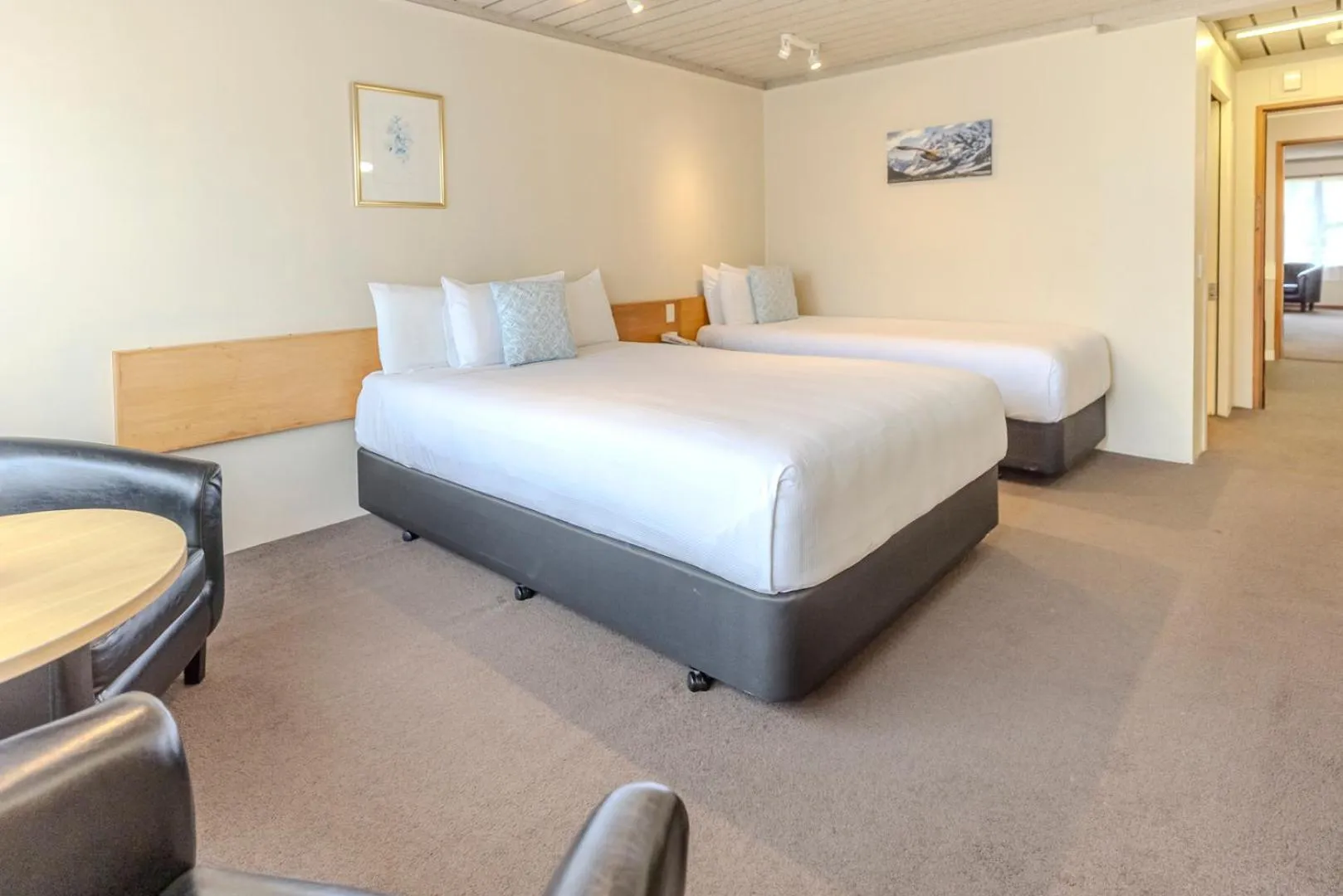 Standard Accessible 1 Double 1 Single  - single occupancy in Kingsgate Hotel Te Anau