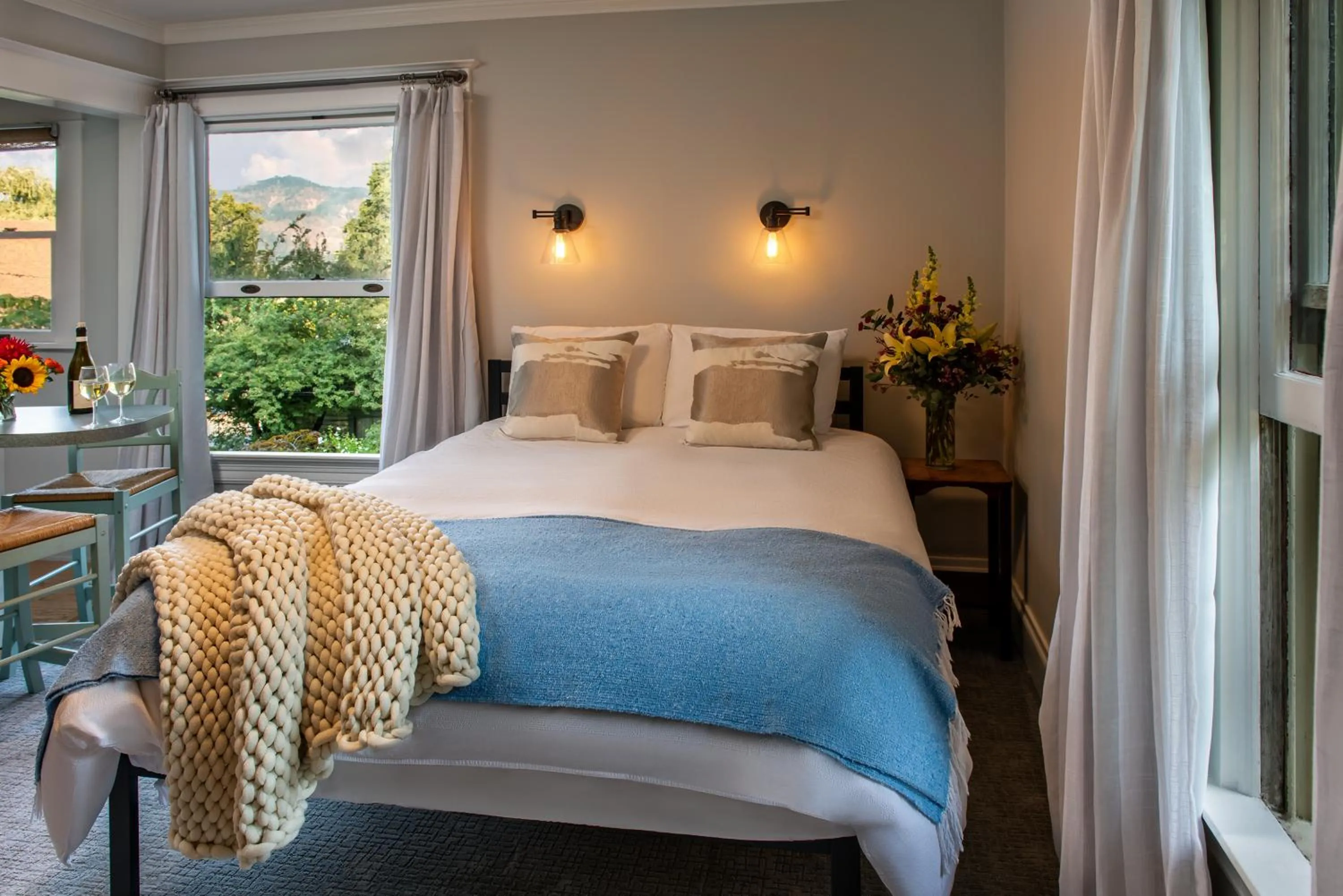 Suite with Garden View in Inn at the Gorge