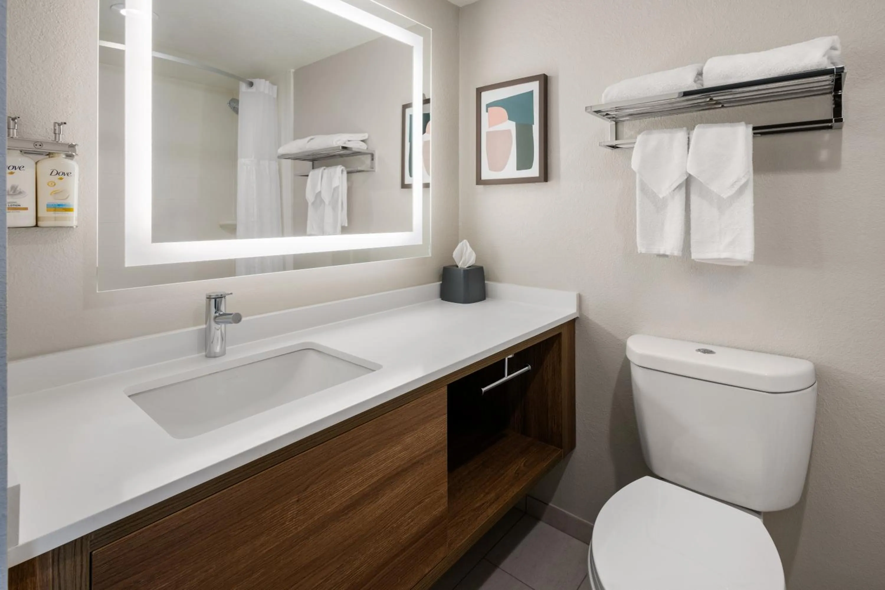 Queen Suite with Two Queen Beds in Holiday Inn & Suites Columbia NE - Ft Jackson Area by IHG