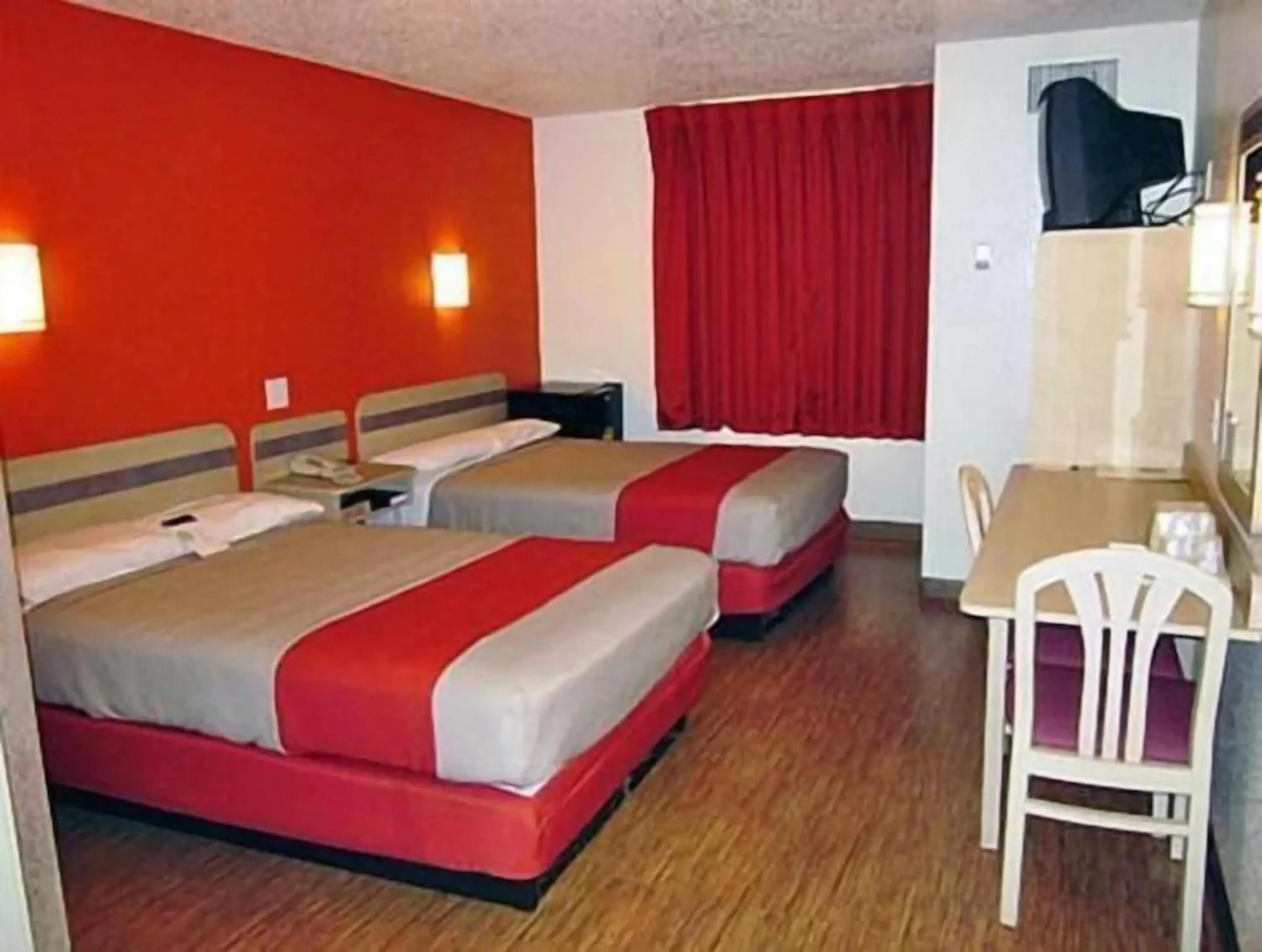 Quadruple Room - single occupancy - Disability Access - Non-Smoking in Motel 6-McKinney, TX - North