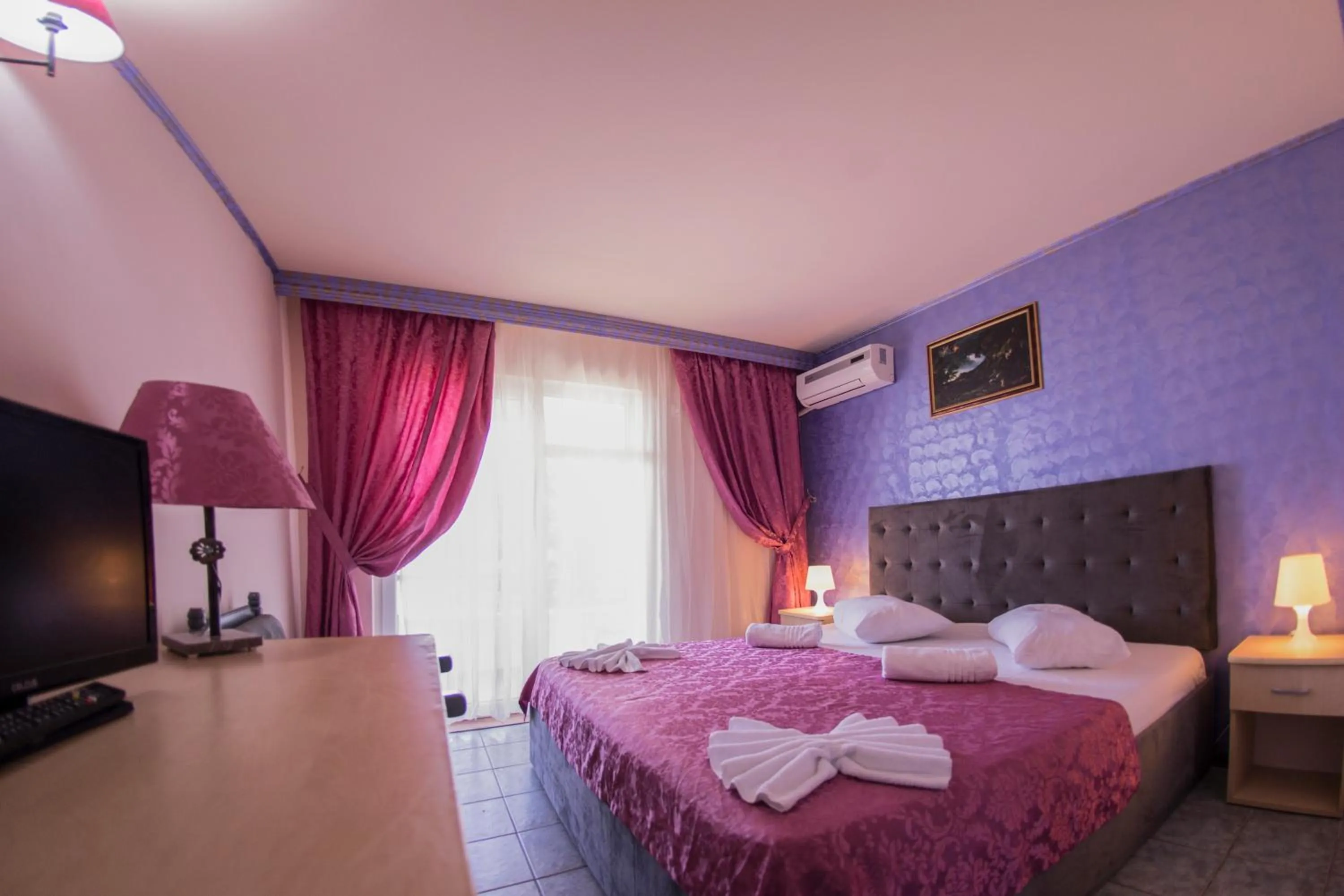 Standard Double Room in Voila Mamaia