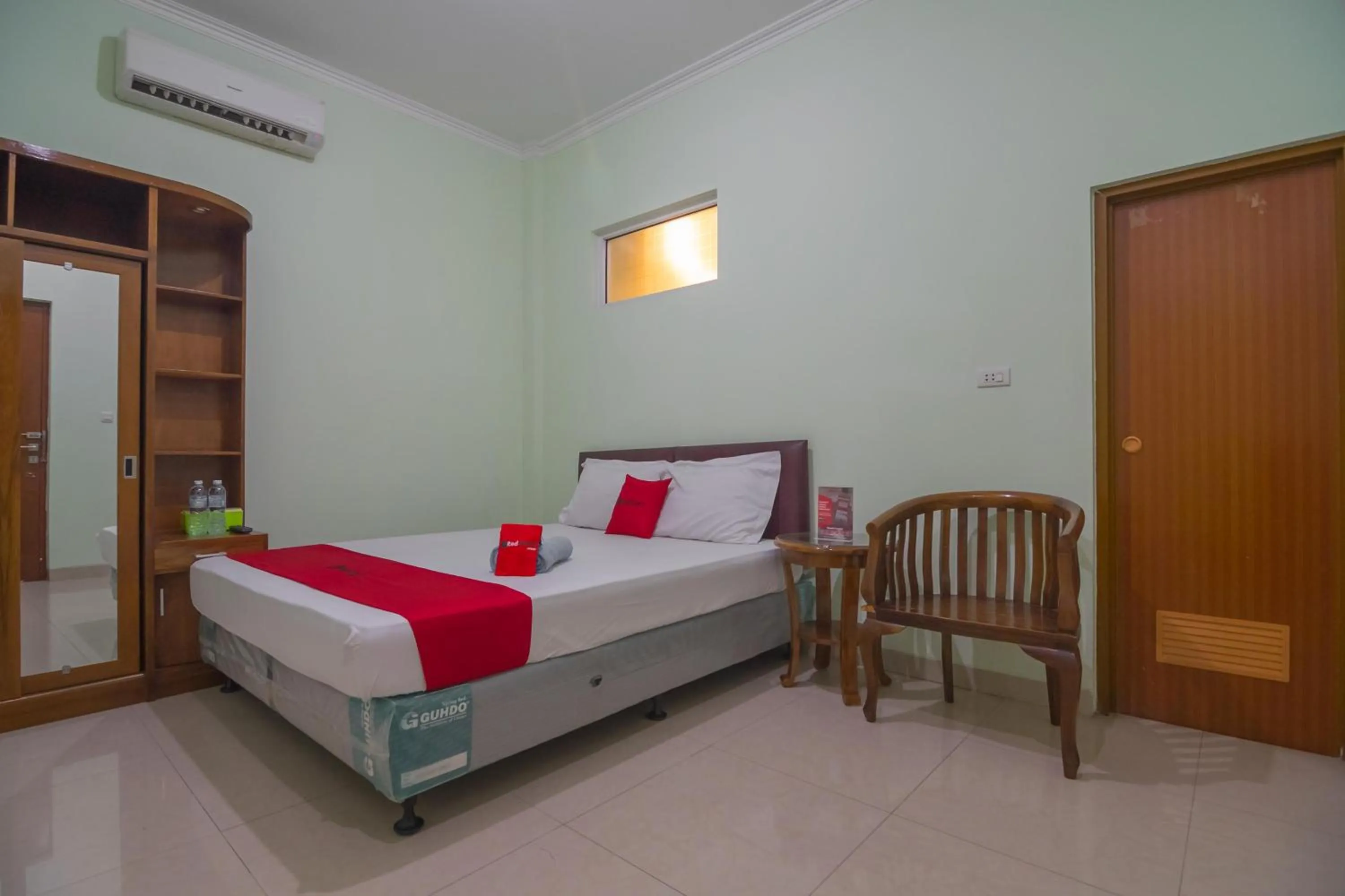 RedDoorz at Hotel Griya Gatsu Lampung