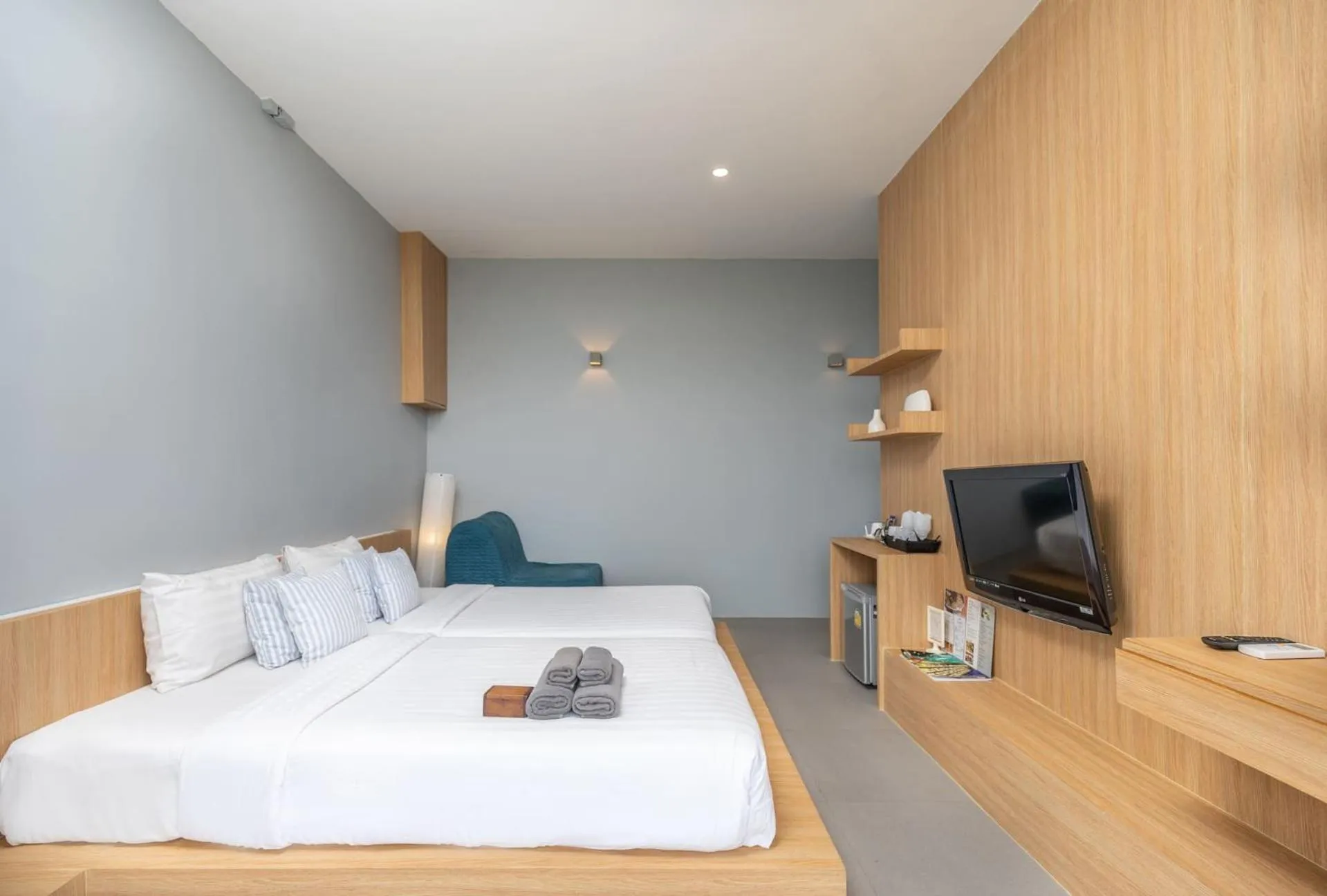 Deluxe Double Room with Balcony in Veravian Resort