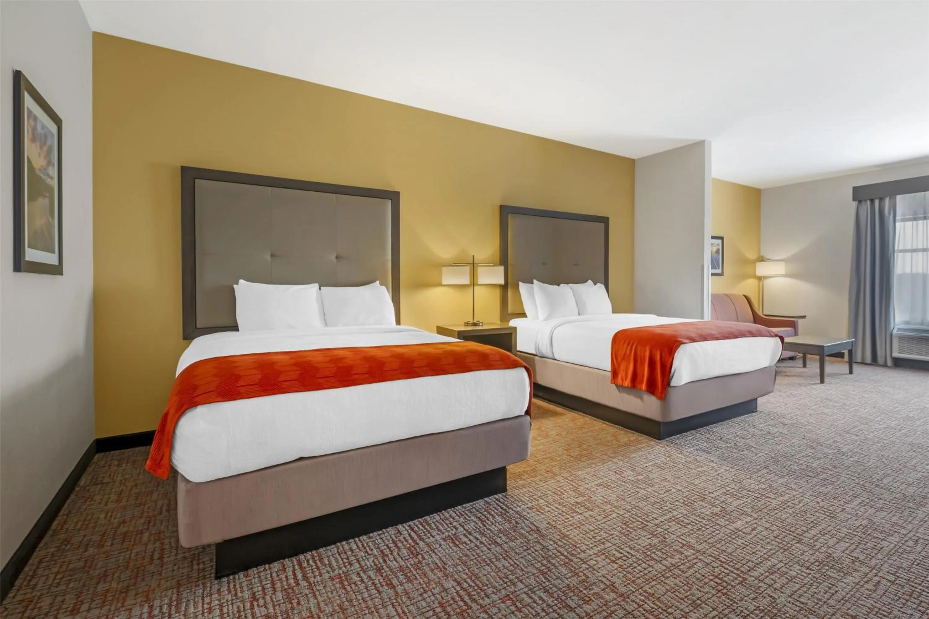 Queen Suite with Two Queen Beds and Sofa Bed - Non-Smoking in Best Western Plus Elizabethtown Inn & Suites