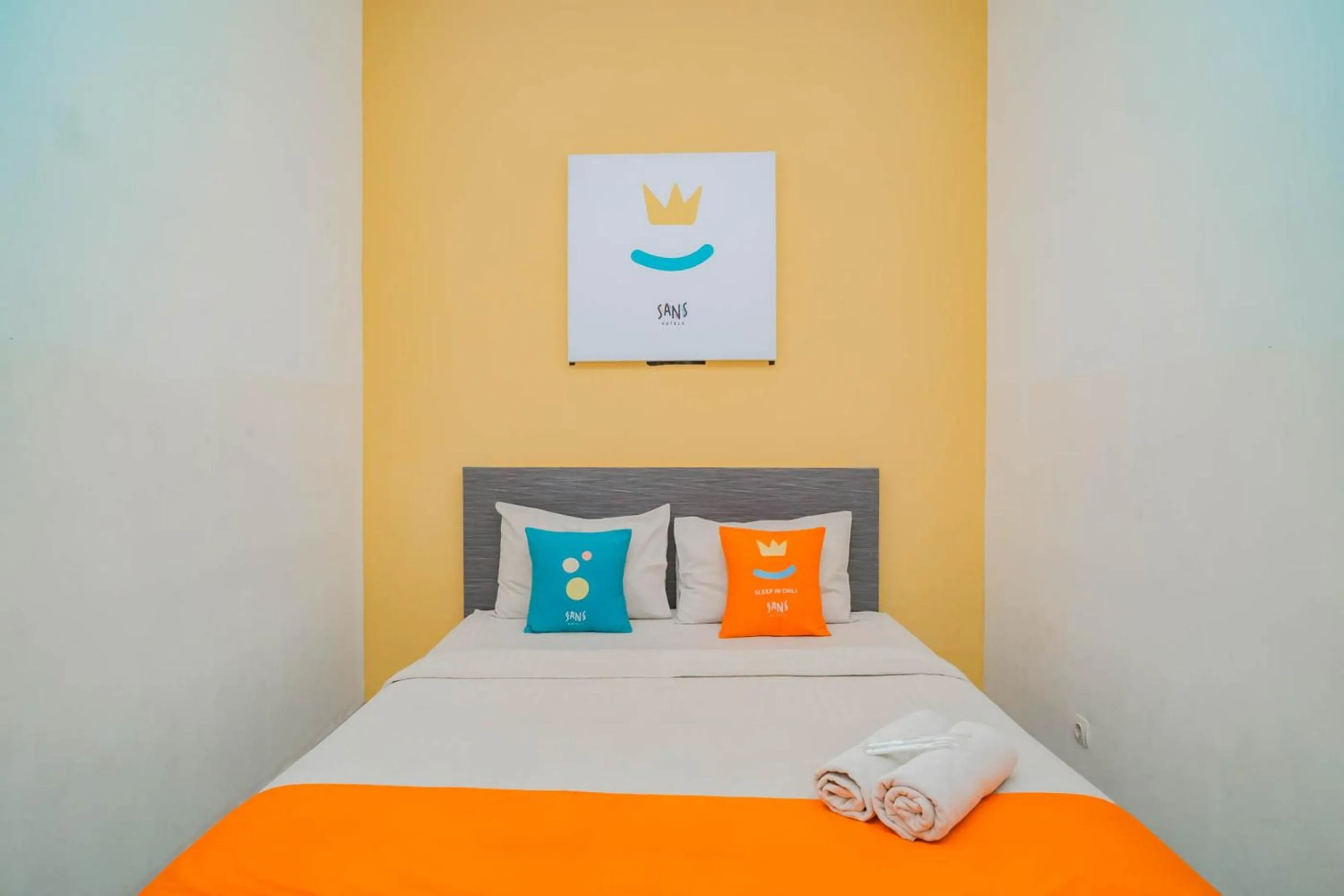 Superior Double Room in Sans Hotel Widarasari Cirebon