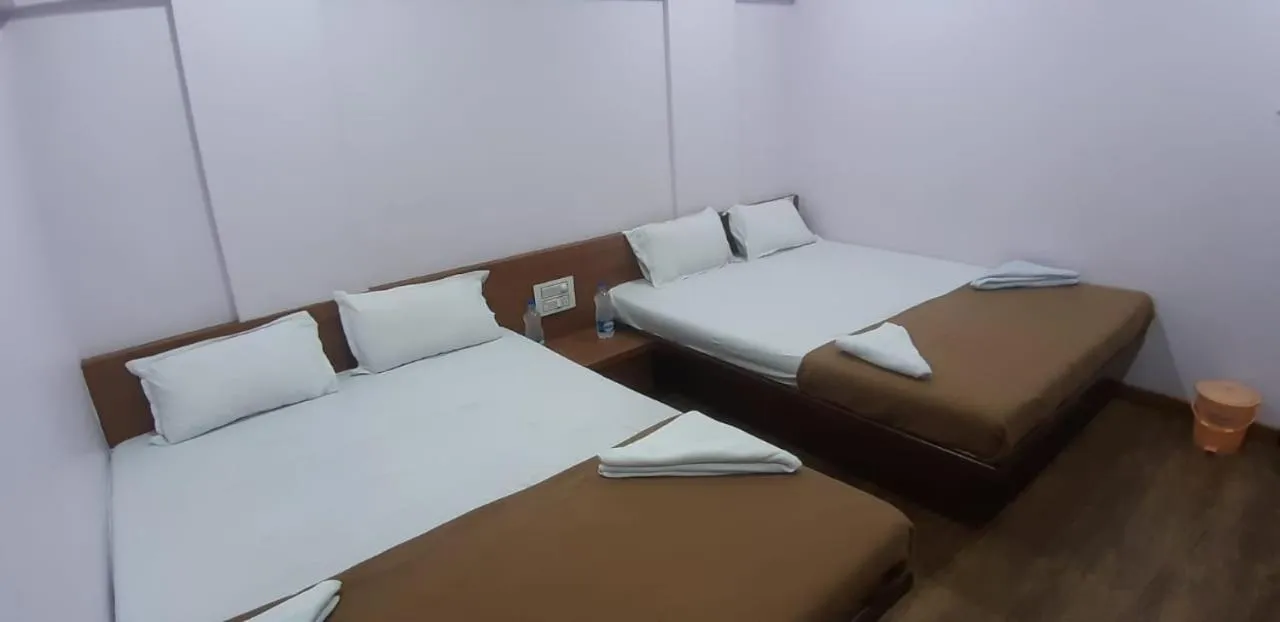 Standard Quadruple Room in Rajhuns Deluxe Lodging