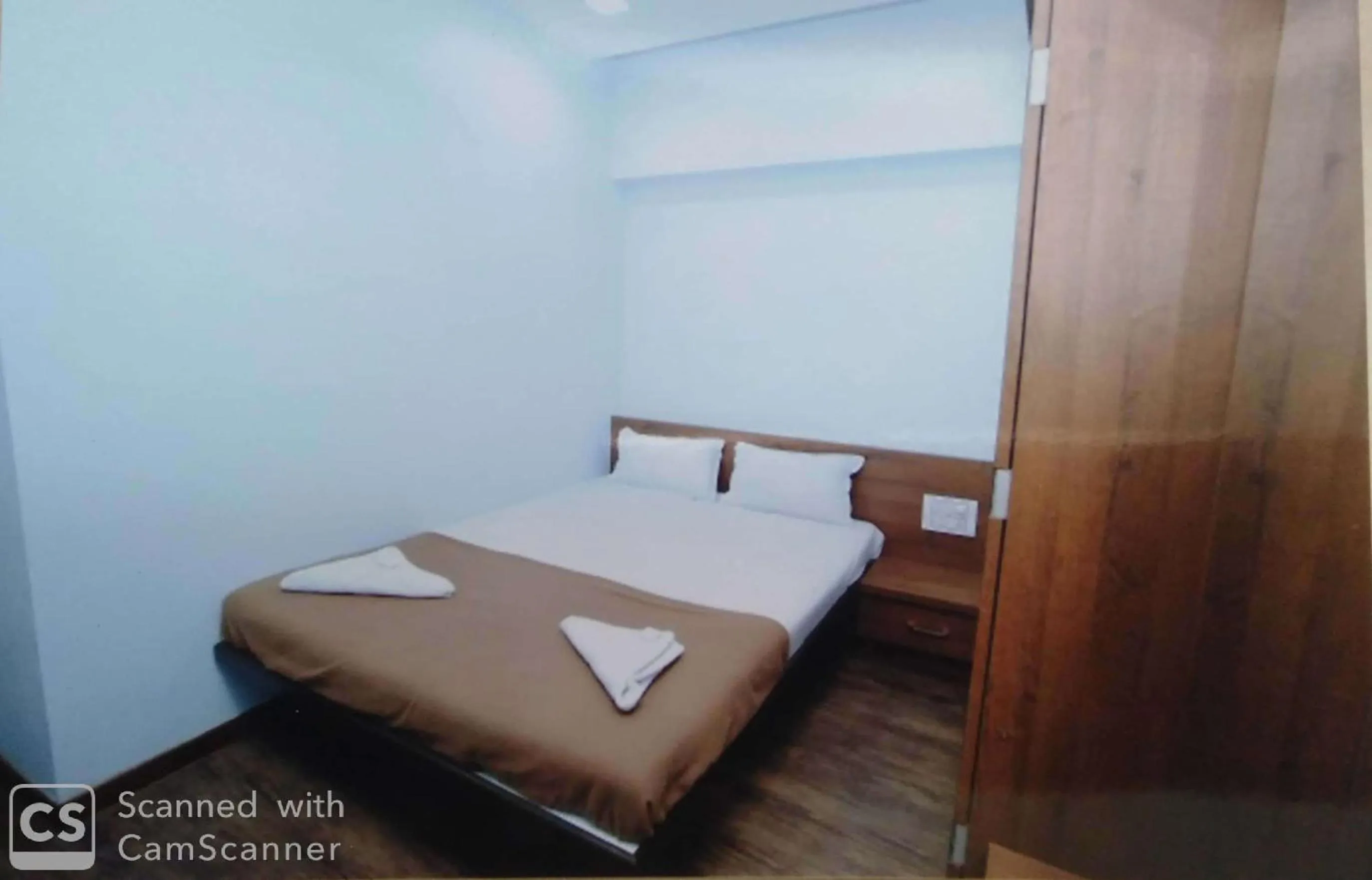 Deluxe Double Room - single occupancy in Rajhuns Deluxe Lodging