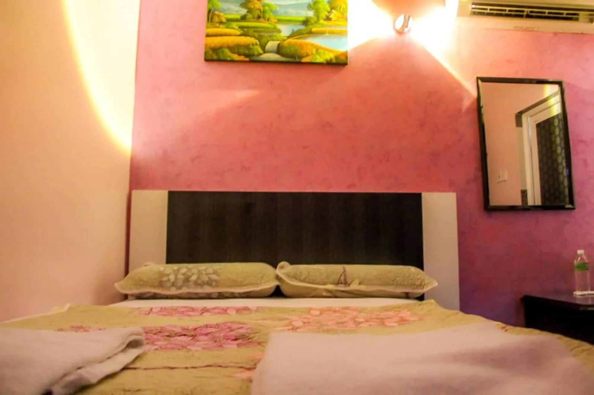 Deluxe Double Room in Hotel Sunsurya