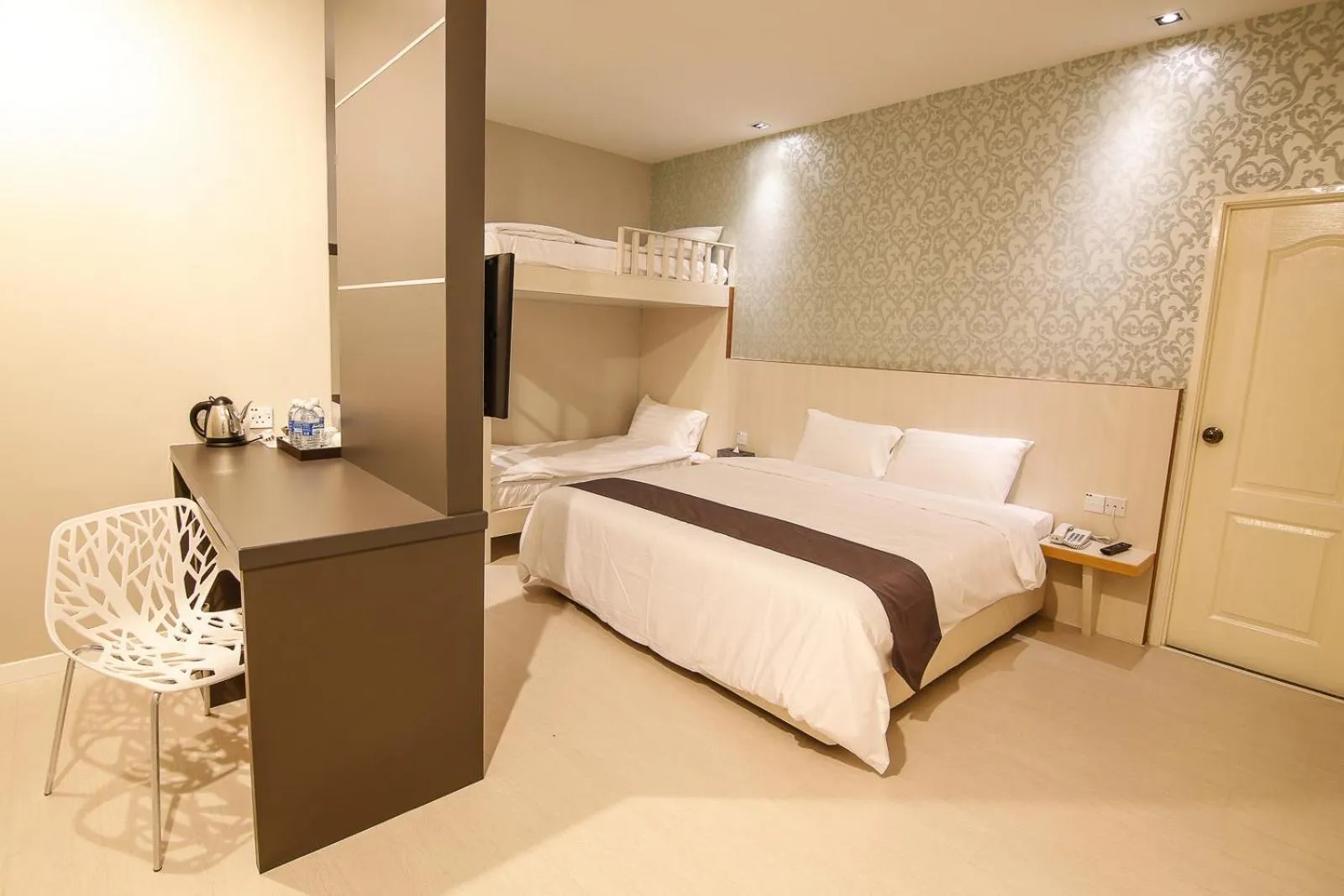 Family Room in Art Cottage Hotel