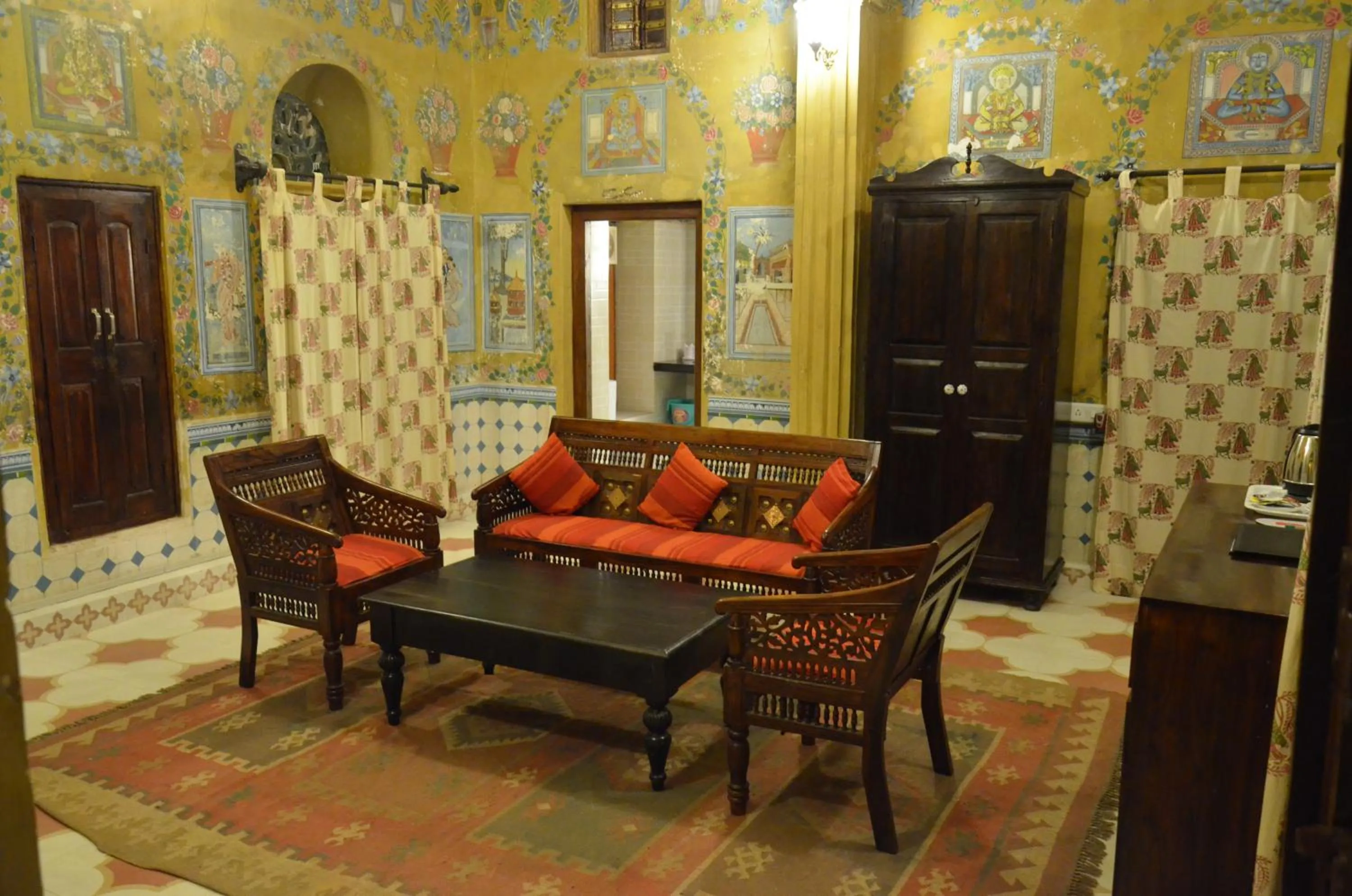 Family Suite in Malji Ka Kamra