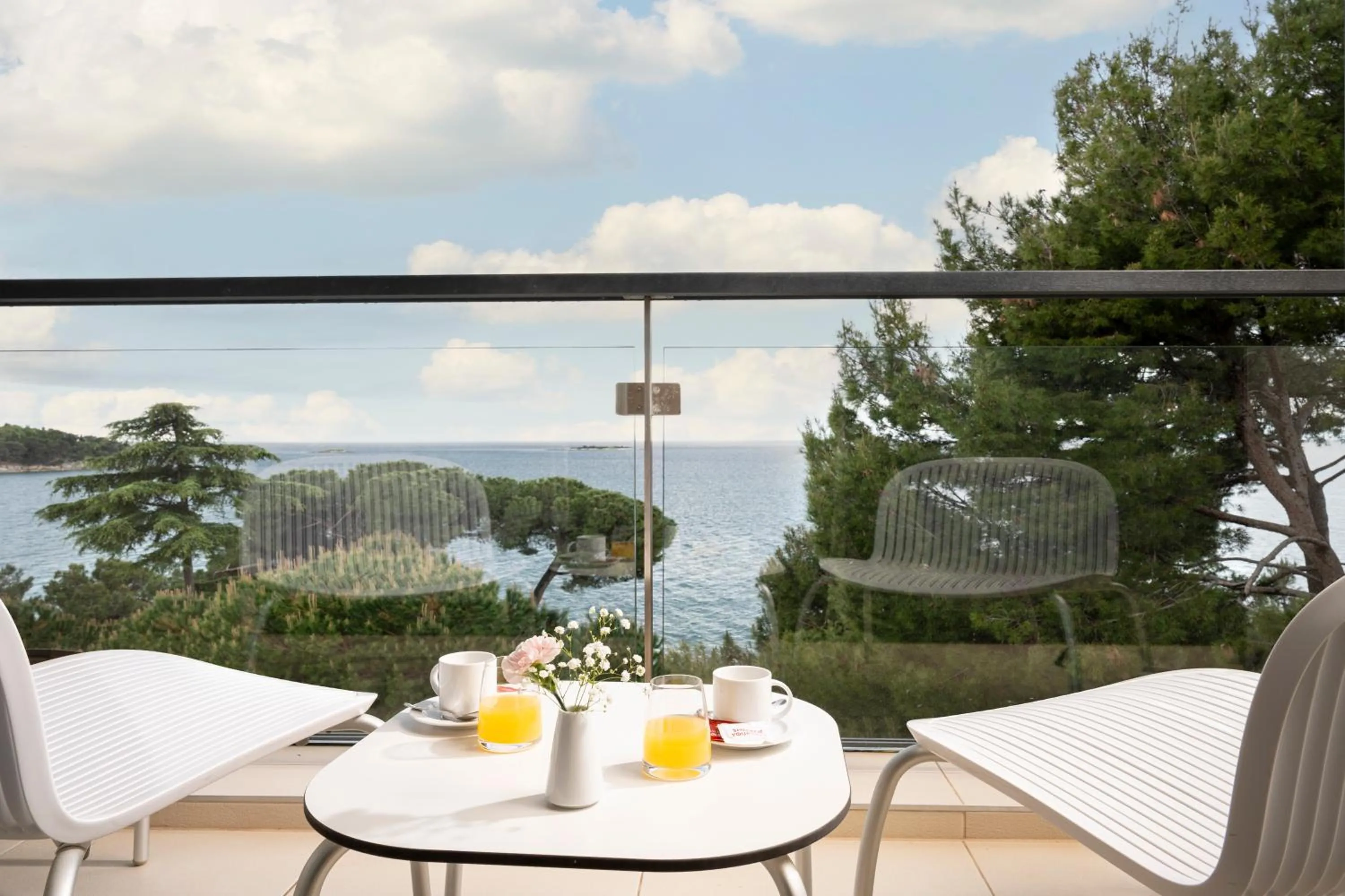 Premium Room with Balcony and Sea View in Hotel Parentium Plava Laguna