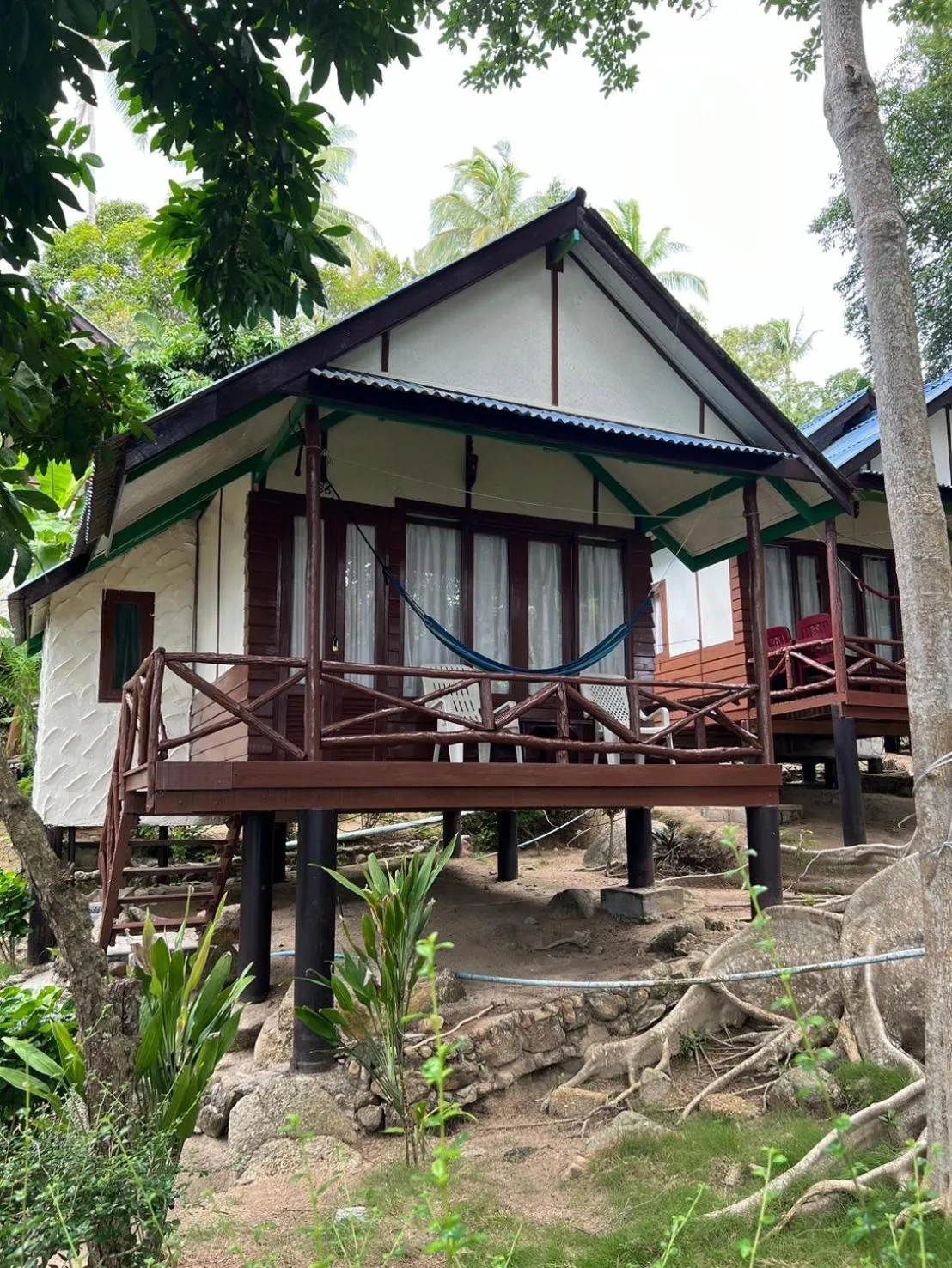 Family Bungalow with Fan in Smile Bungalow Bottle Beach