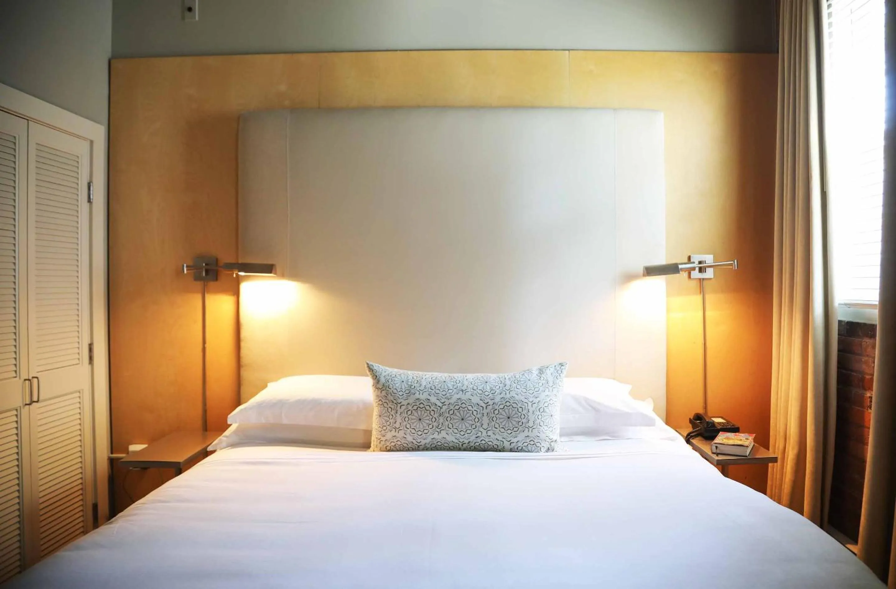 Deluxe Suite in Mill Street Inn