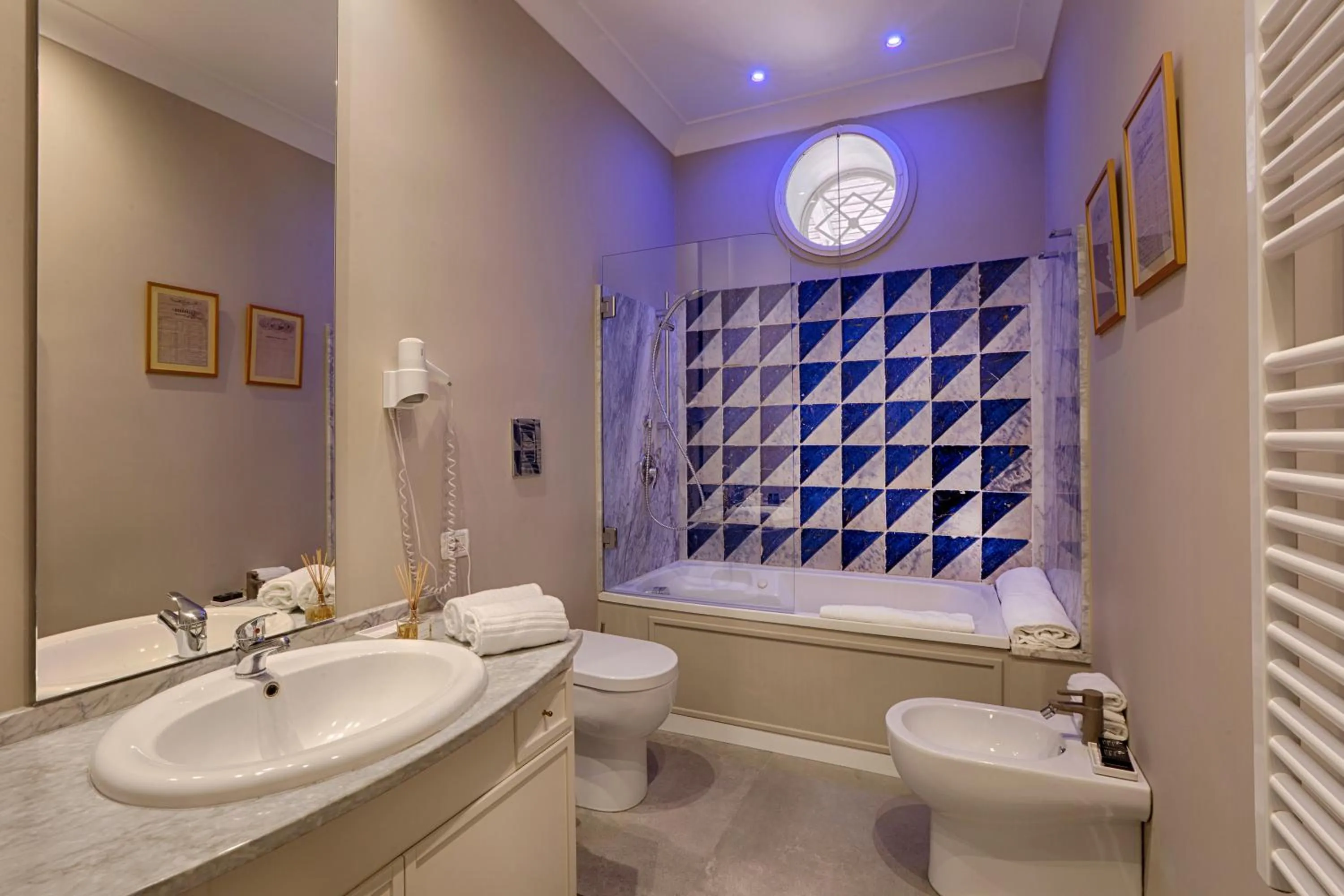 Deluxe Room in Casa Pacifico Pompei