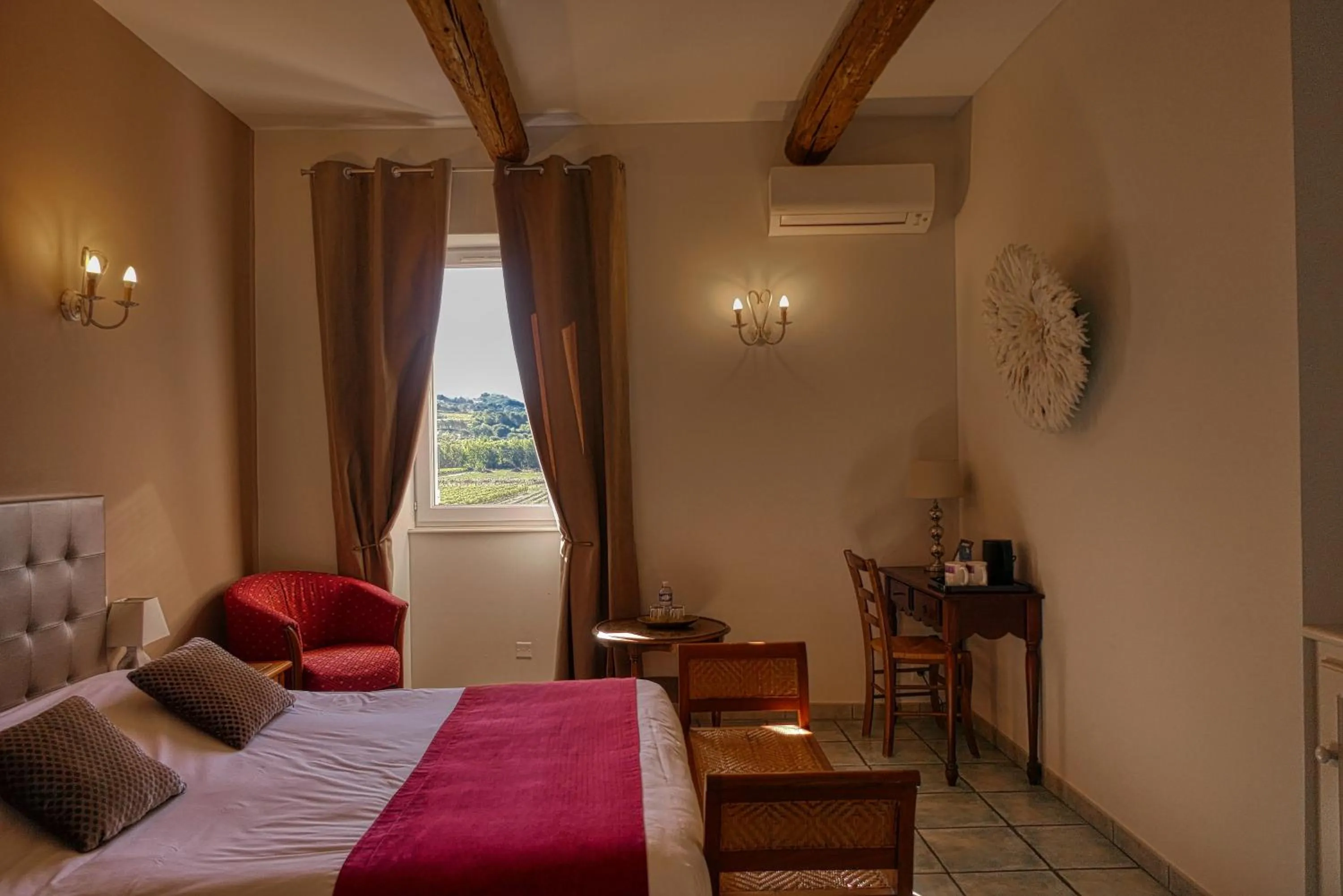 Comfort Double Room in Logis Hôtel La Bastide des Monges