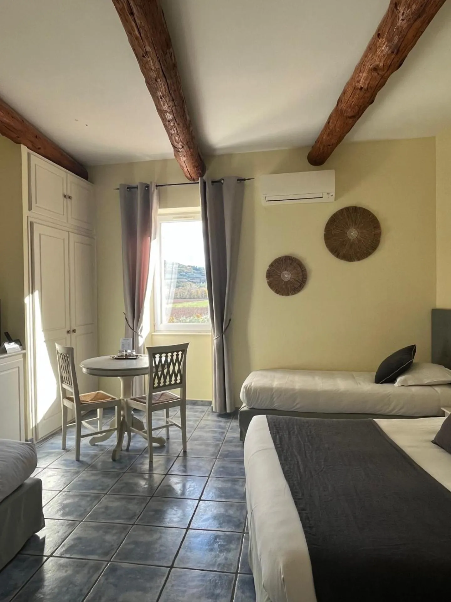 Family Room in Logis Hôtel La Bastide des Monges