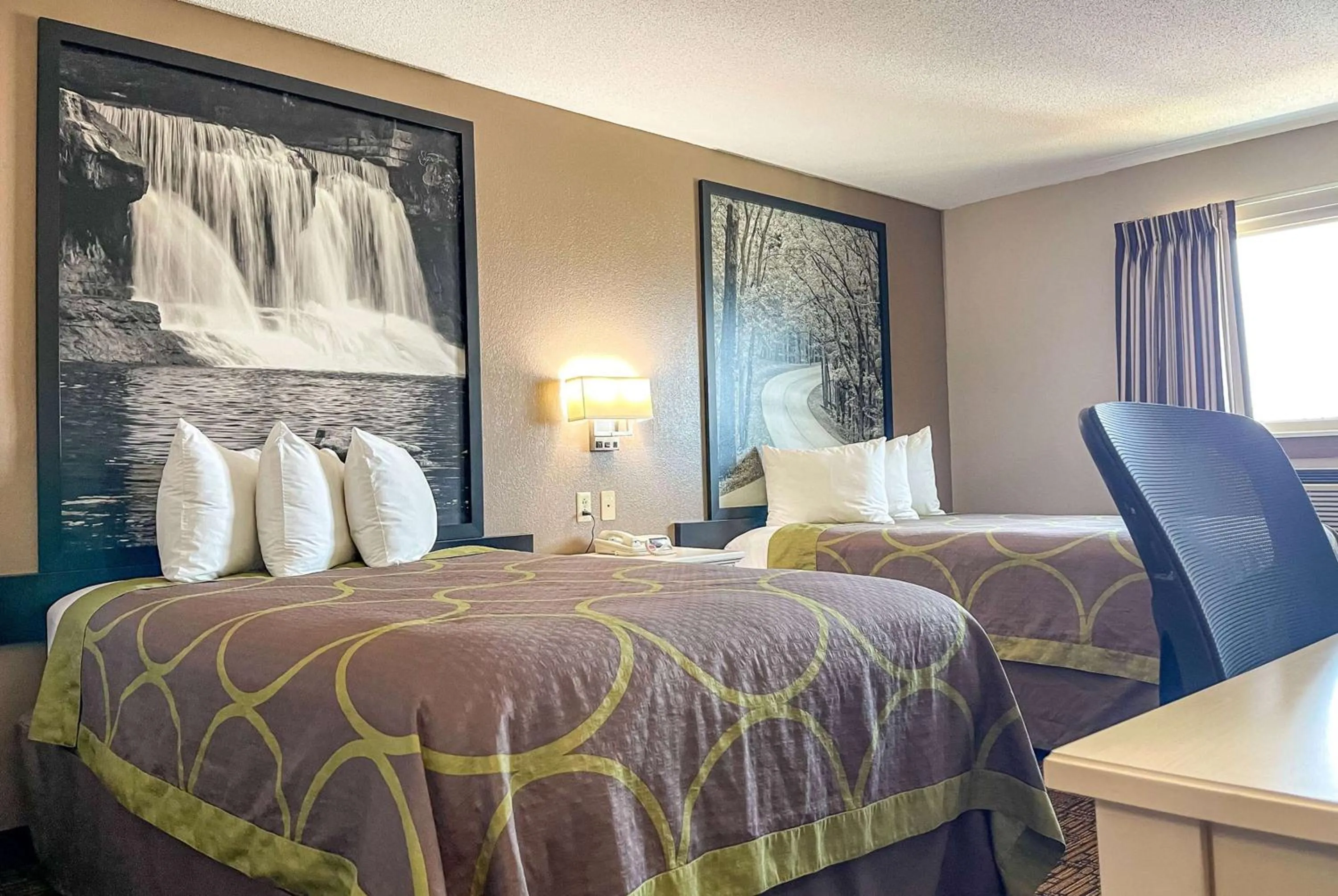 Double Room with Two Double Beds - Non-Smoking in Super 8 by Wyndham Indianapolis Emerson