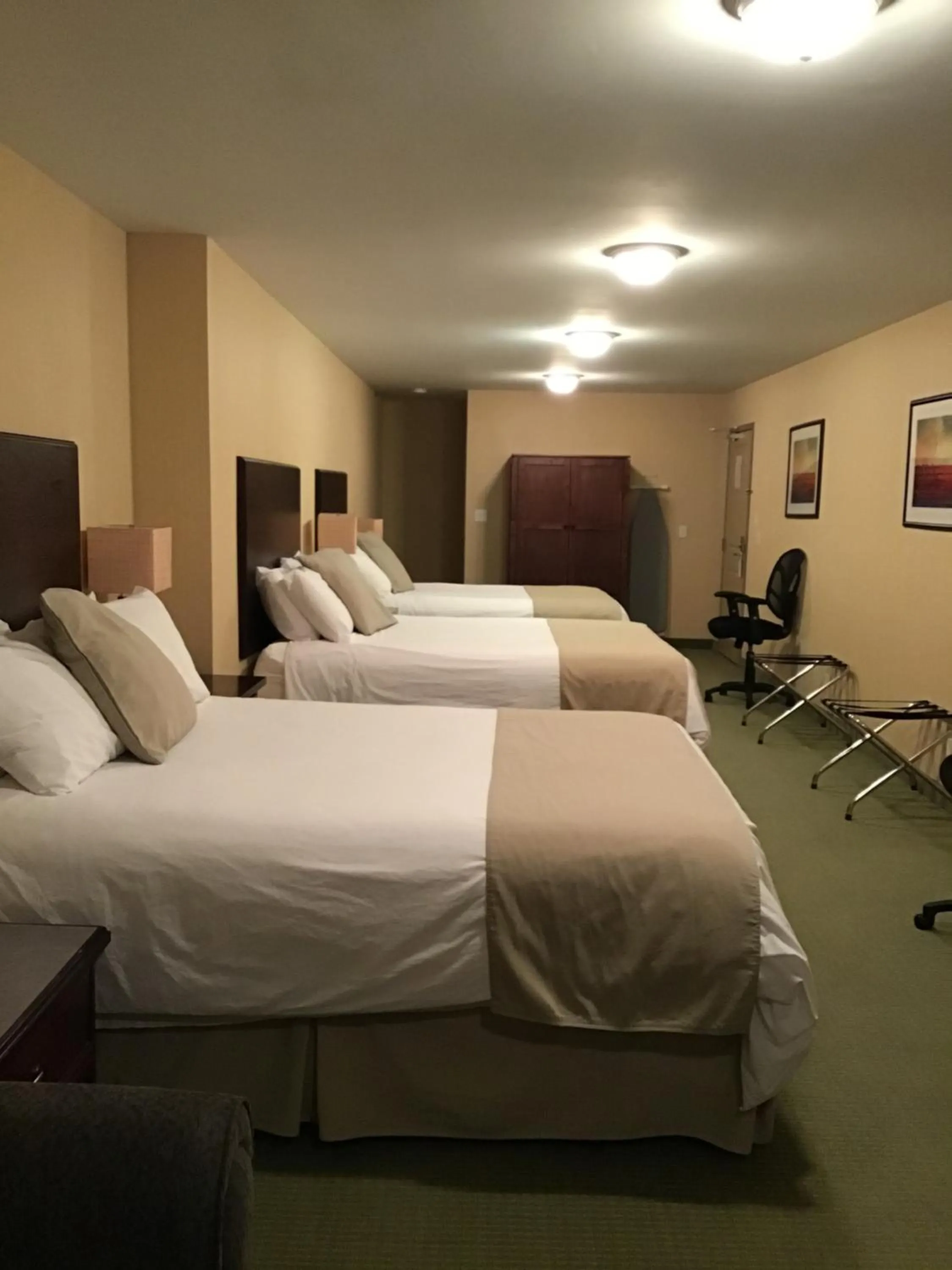 Family Room with Three Queen Beds - Non-Smoking in Ramada by Wyndham Williams Lake
