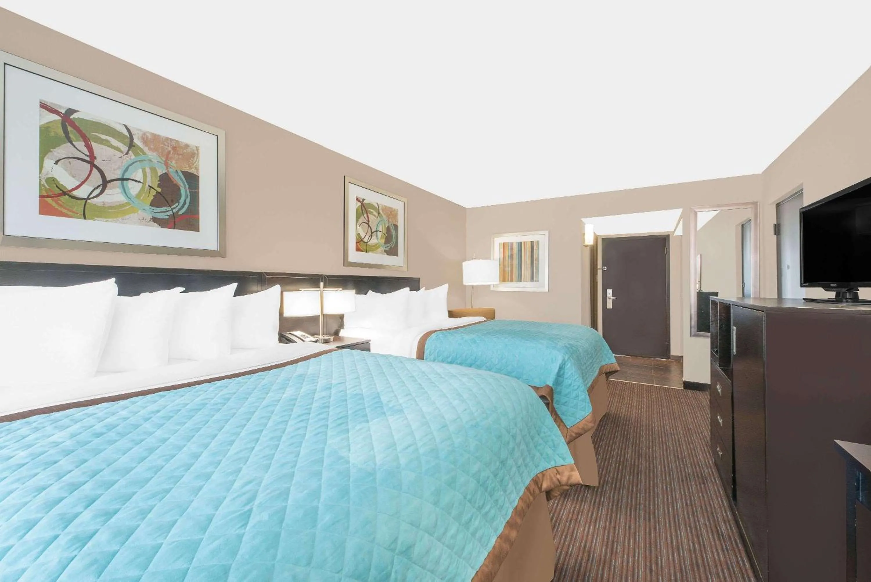 Queen Room with Two Queen Beds in Wyndham Garden Midland